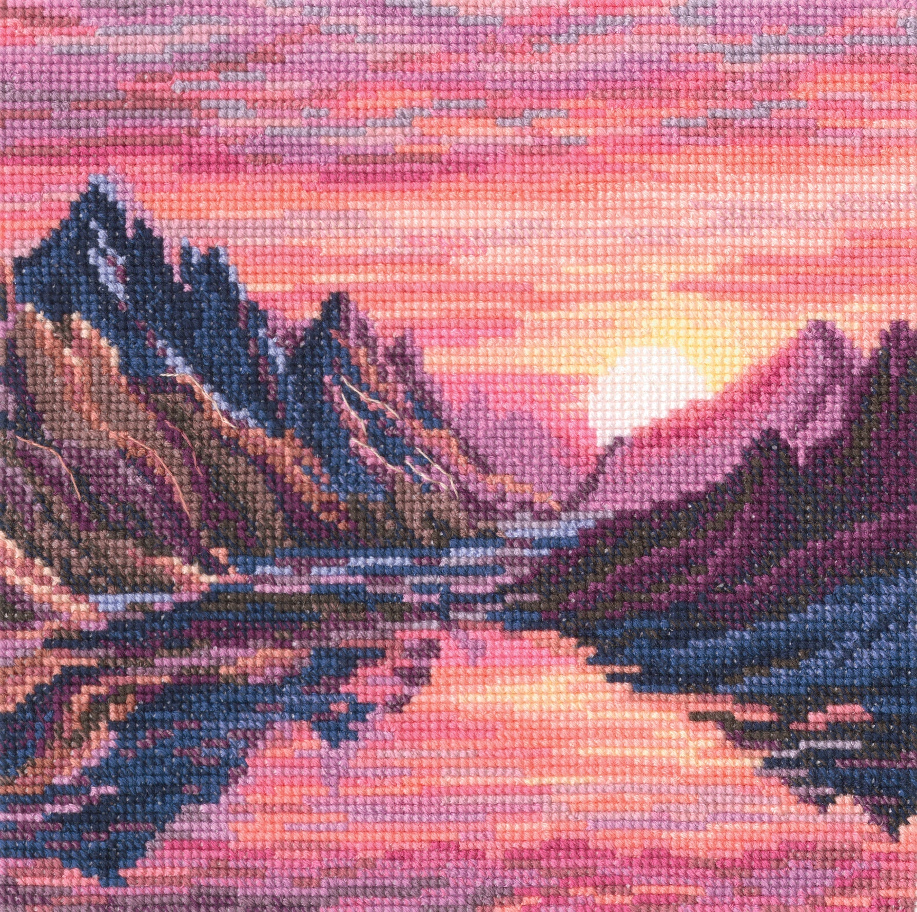 Colour of the sun M1029 Counted Cross Stitch Kit - Image 2