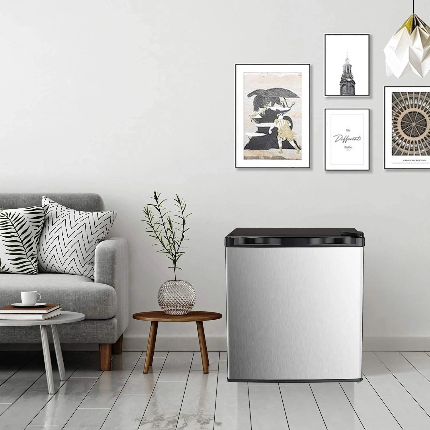 Compact Chest Upright Freezer 1.1 cu.D5840C - Image 8