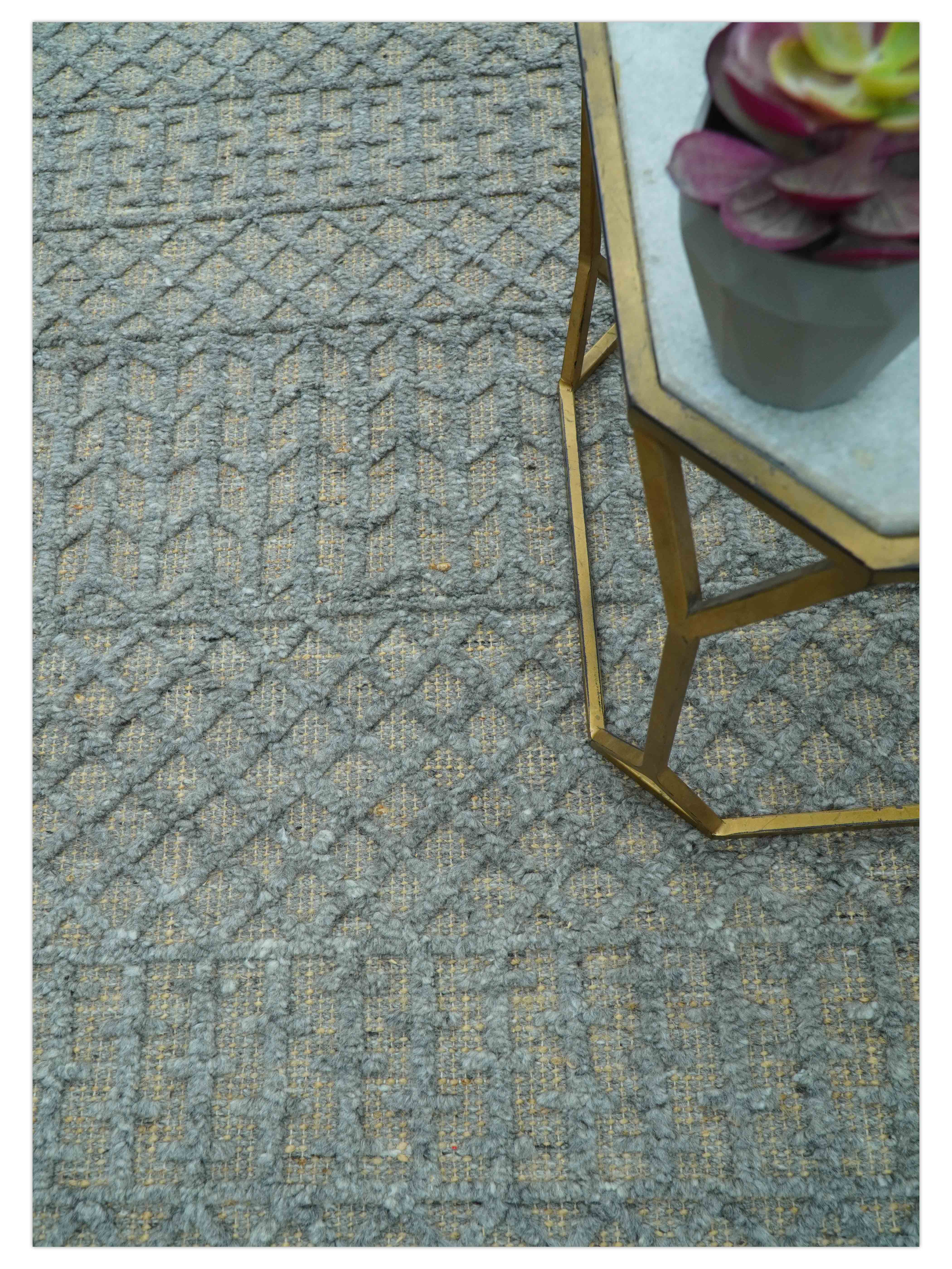 Contemporary Design Gray Hand Knotted Wool Area Rug - Image 3