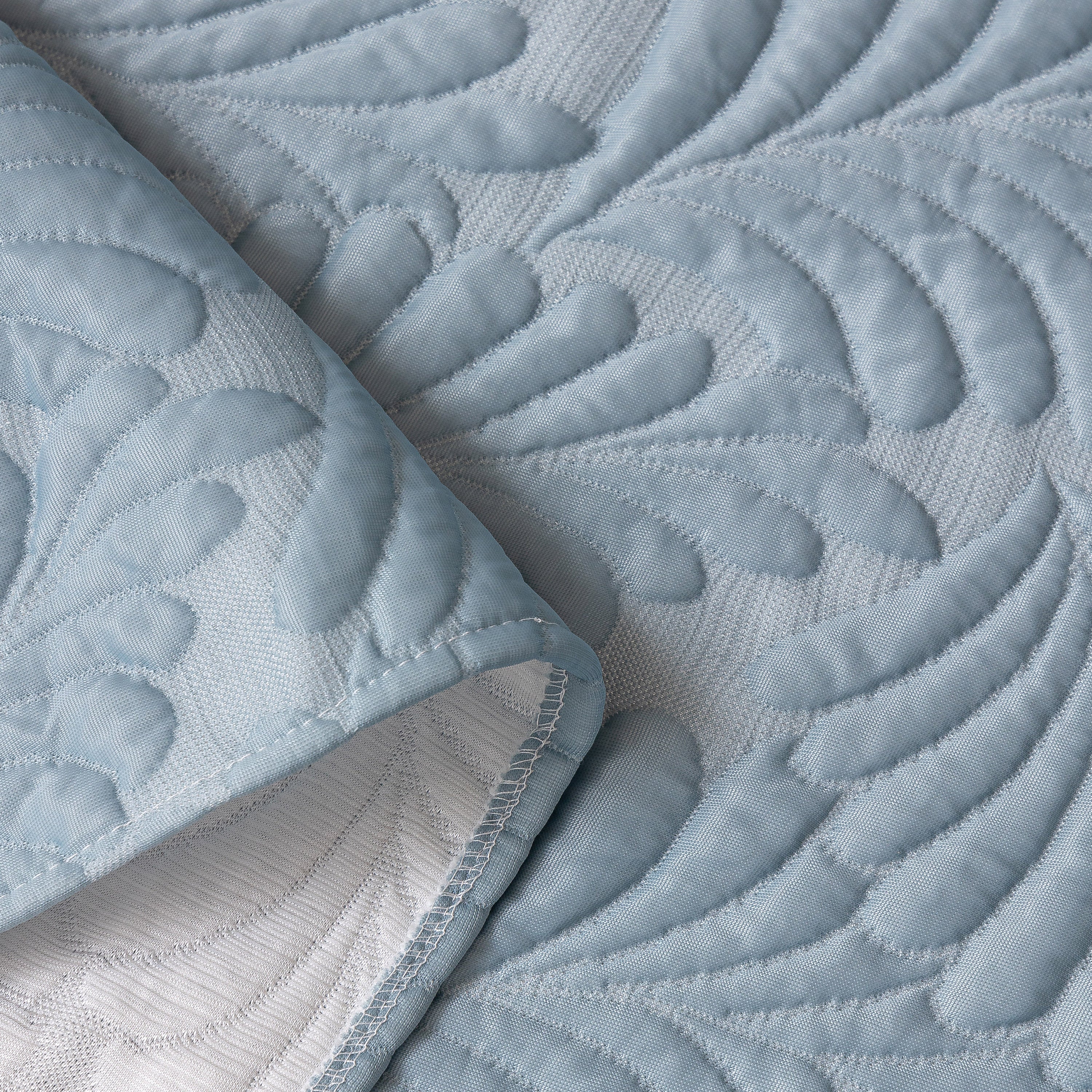 Cooling Quilted Non-Slip Furniture Protector for Pets & Kids, Washable Sofa Slipcover - Image 18