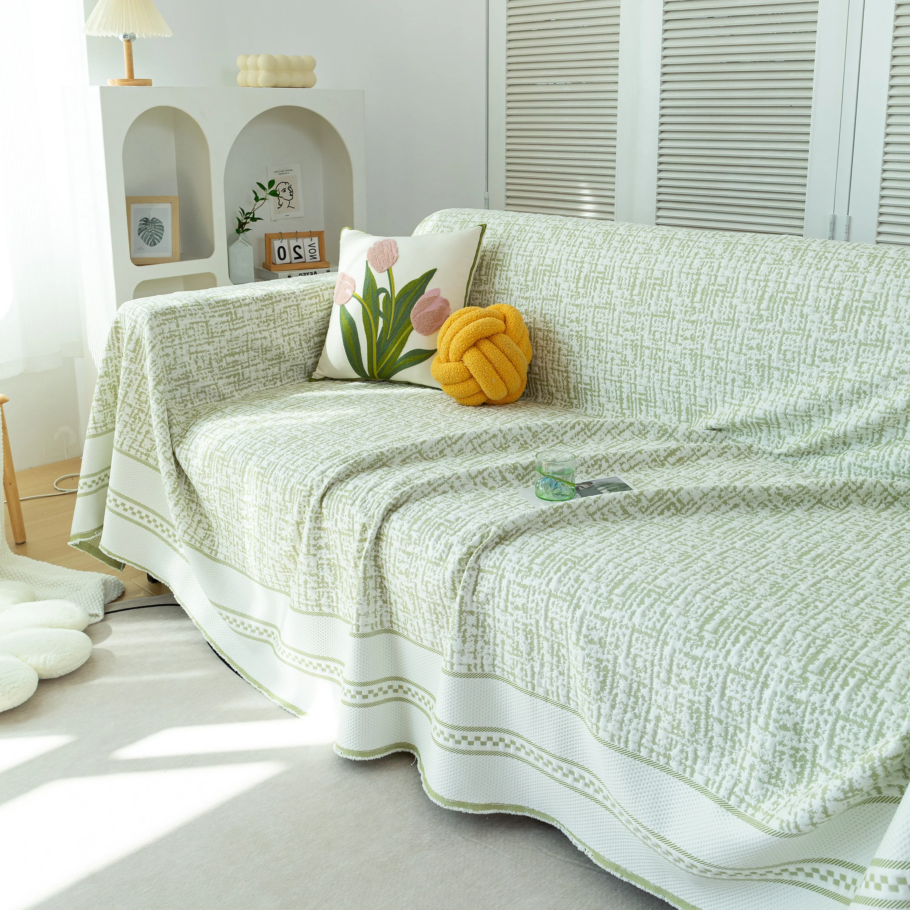 Cooling Throws for Sofas and Chairs, Scratch Resistant Couch Protector Blanket - Image 10