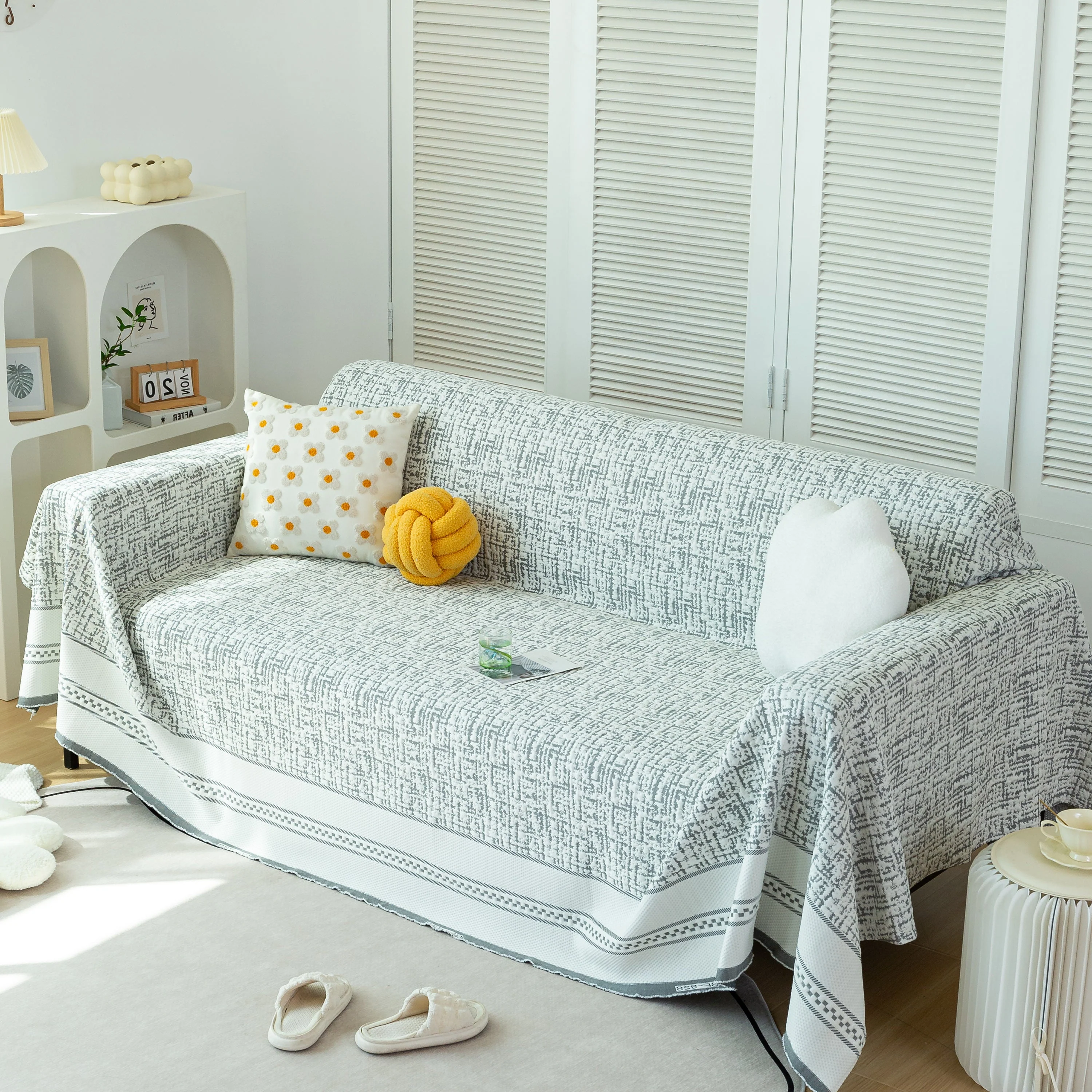Cooling Throws for Sofas and Chairs, Scratch Resistant Couch Protector Blanket - Image 35