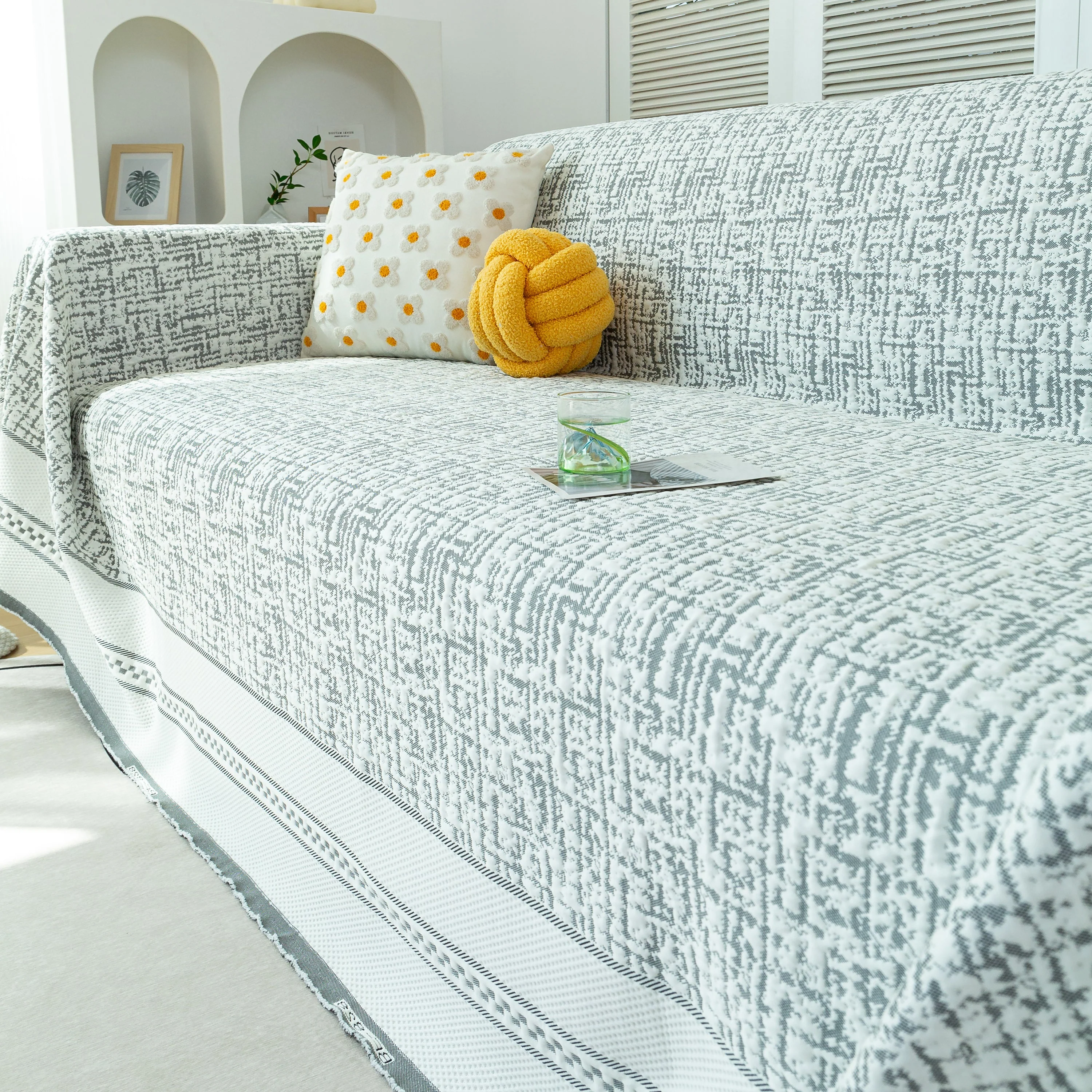 Cooling Throws for Sofas and Chairs, Scratch Resistant Couch Protector Blanket - Image 70