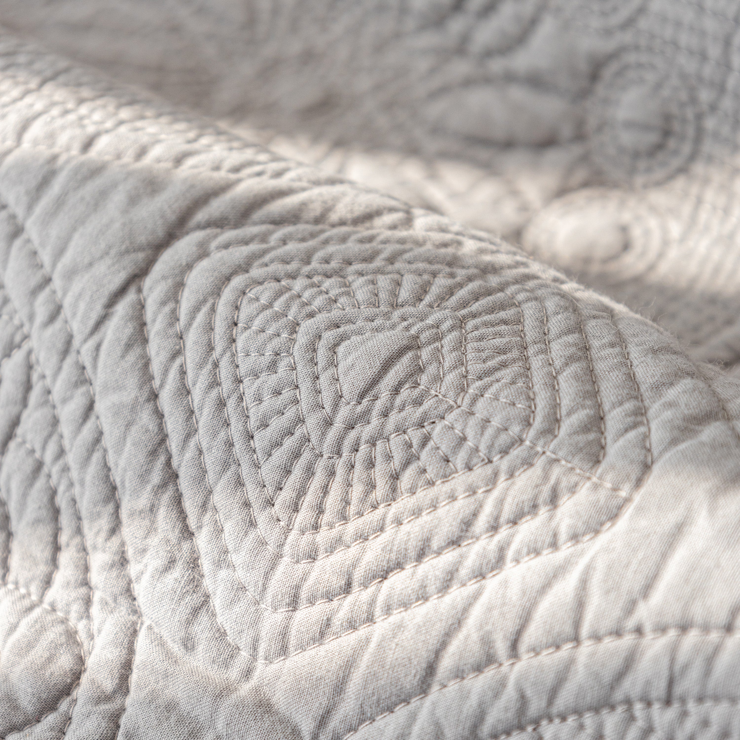 Cotton Quilted Sofa Cover, Non-Slip Couch Protector Fits Backrest, Seat & Armrest - Image 93