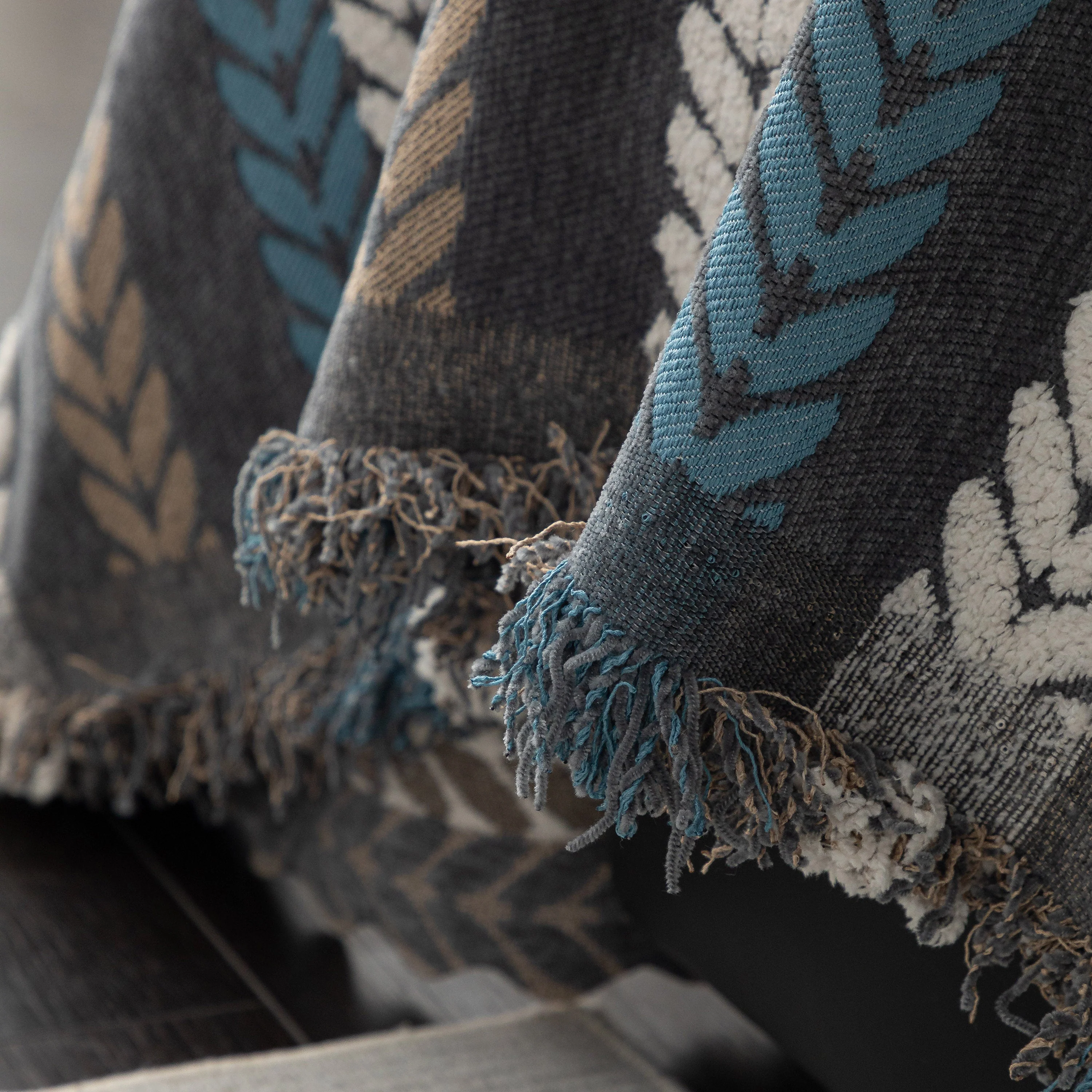 Cozy Decorative Throw Blanket for Couches, Boho Plush Woven Sofa Cover with Stripes - Image 27