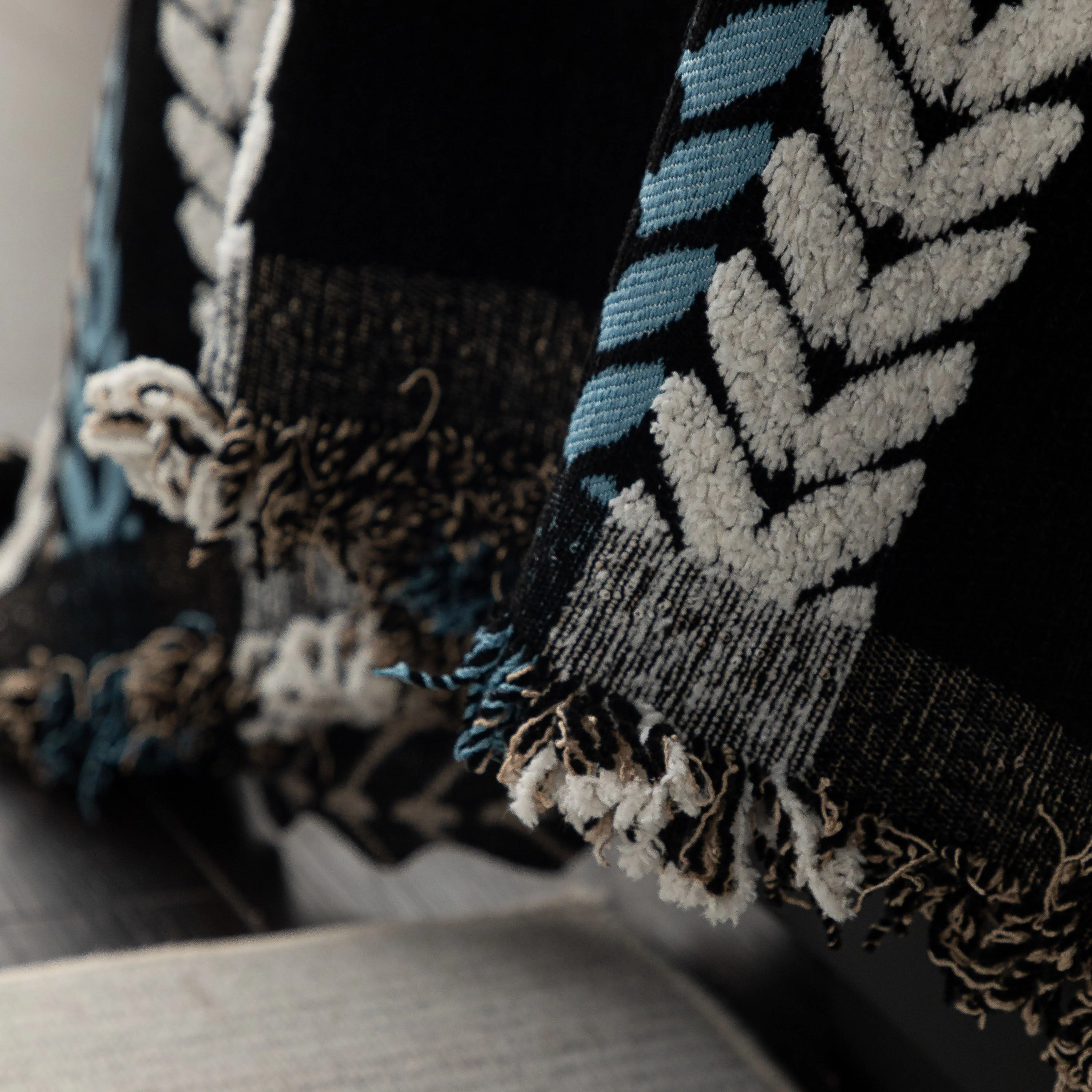 Cozy Decorative Throw Blanket for Couches, Boho Plush Woven Sofa Cover with Stripes - Image 48
