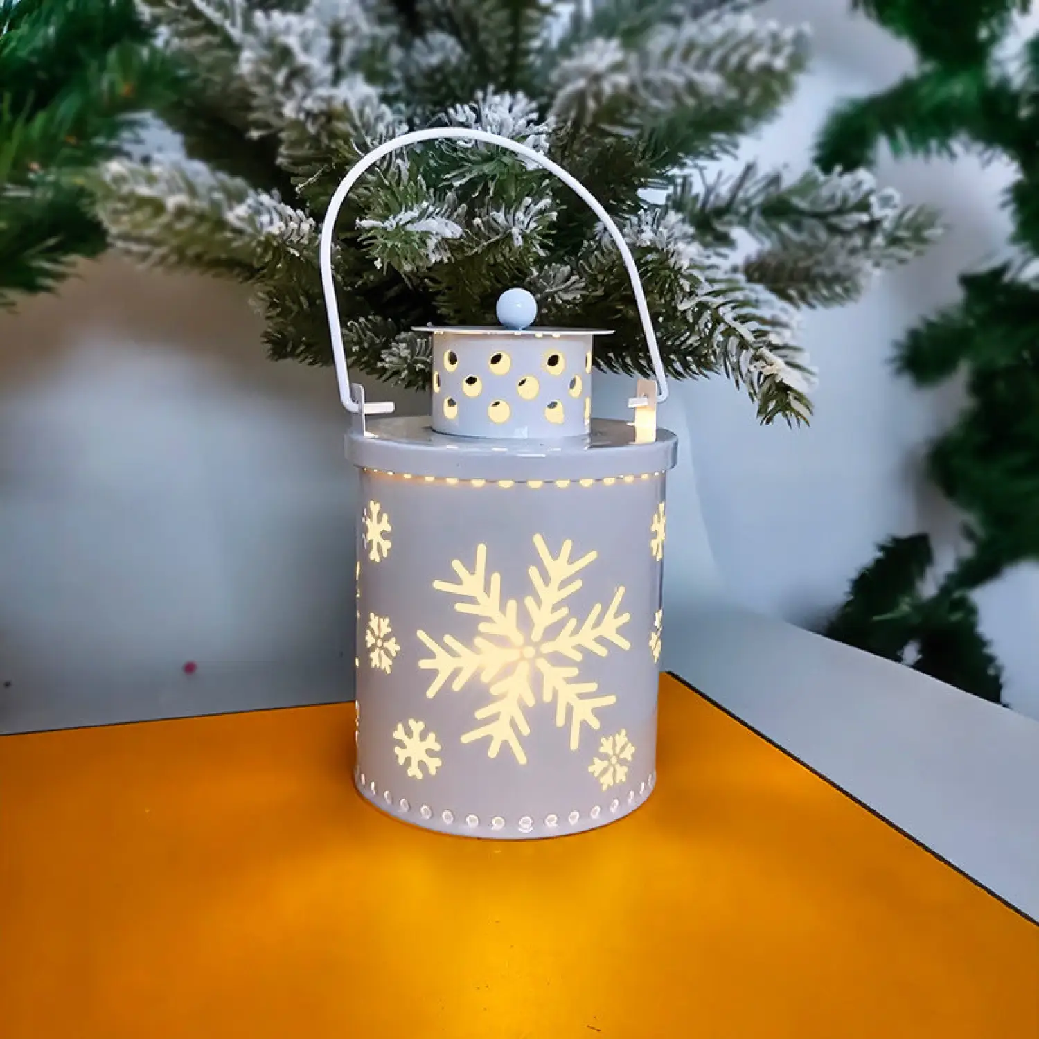 Creative Candle Lights Lantern with LED for Christmas & Holiday Decoration - Image 10