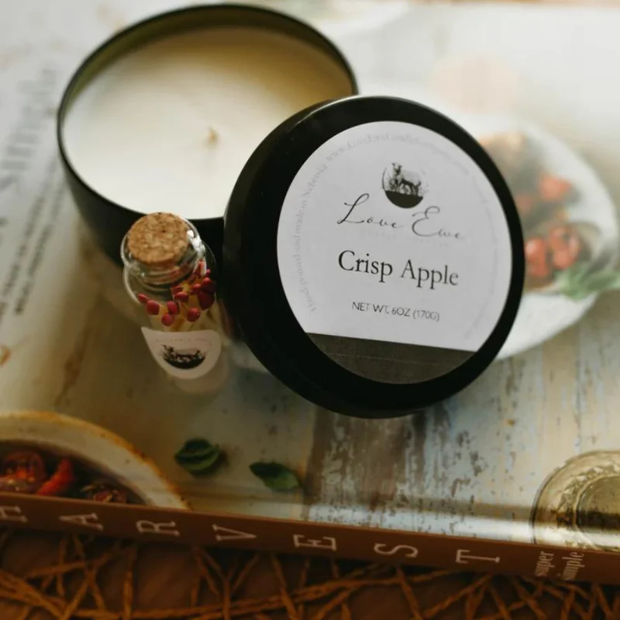 Crisp Apple Scented Candle | 6 oz | Love Ewe Candle Company (SF) - Image 2