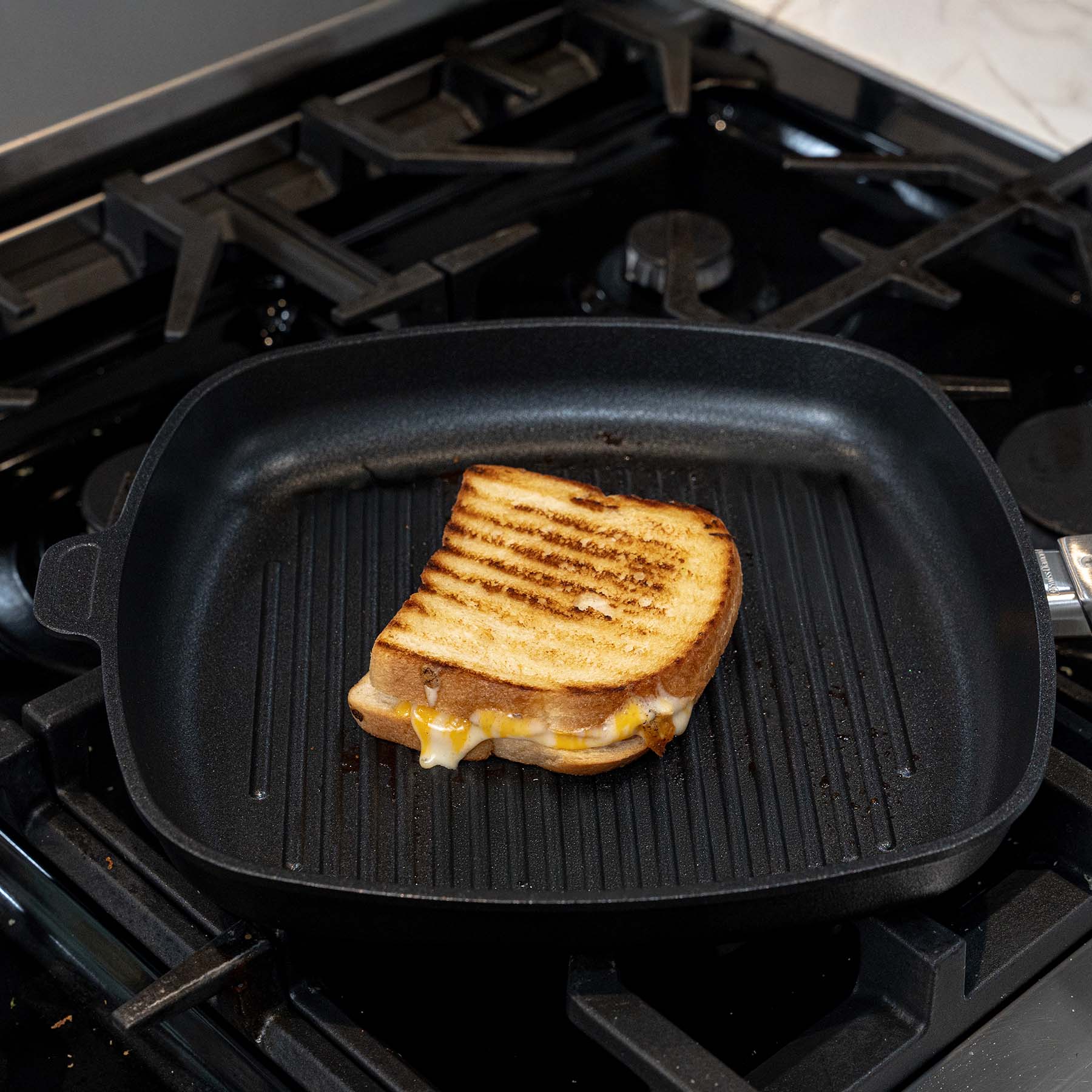 CXD DOU Ceramic Nonstick Square Grill Pan - 11" x 11" (28 cm x 28 cm) - Image 2