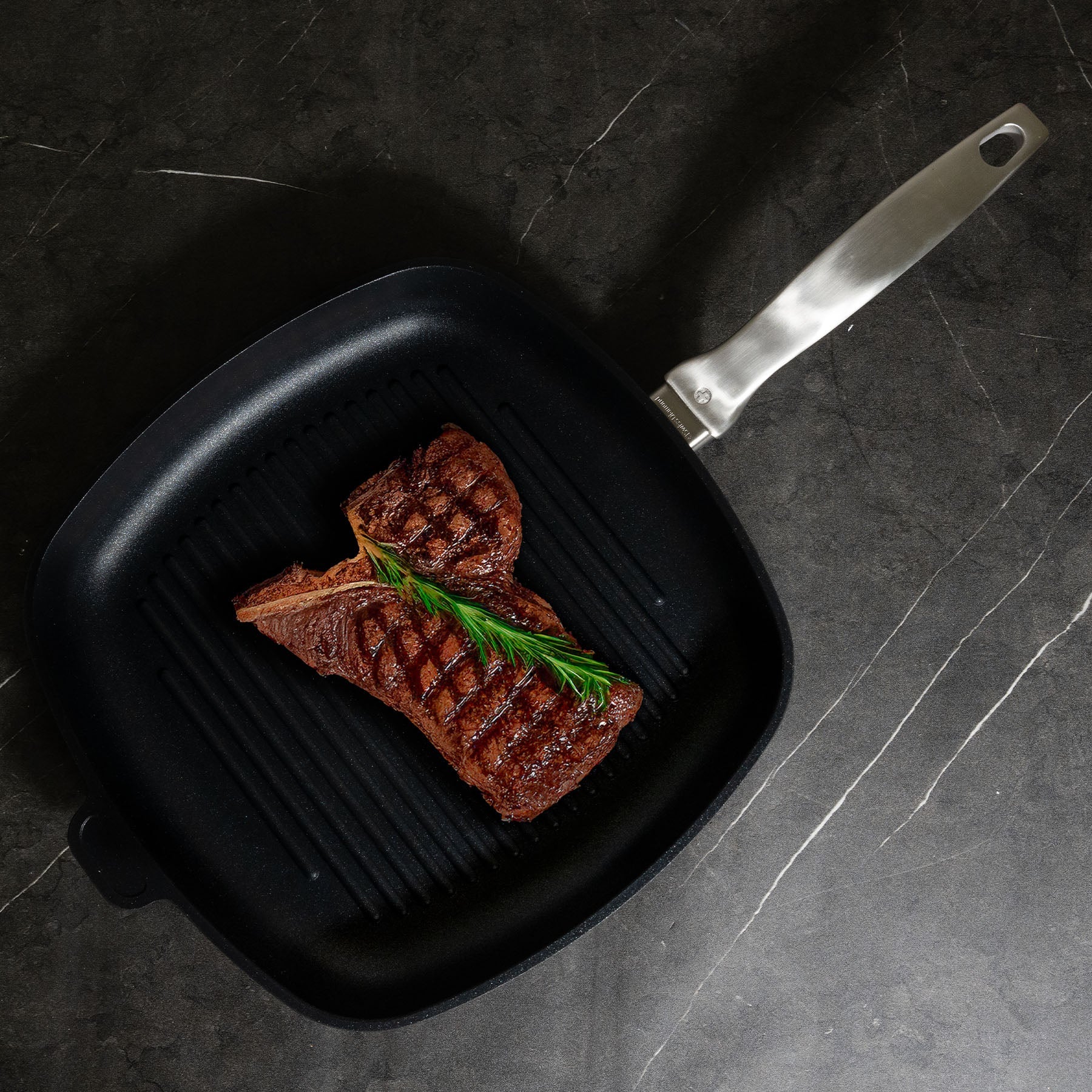 CXD DOU Ceramic Nonstick Square Grill Pan - 11" x 11" (28 cm x 28 cm) - Image 3