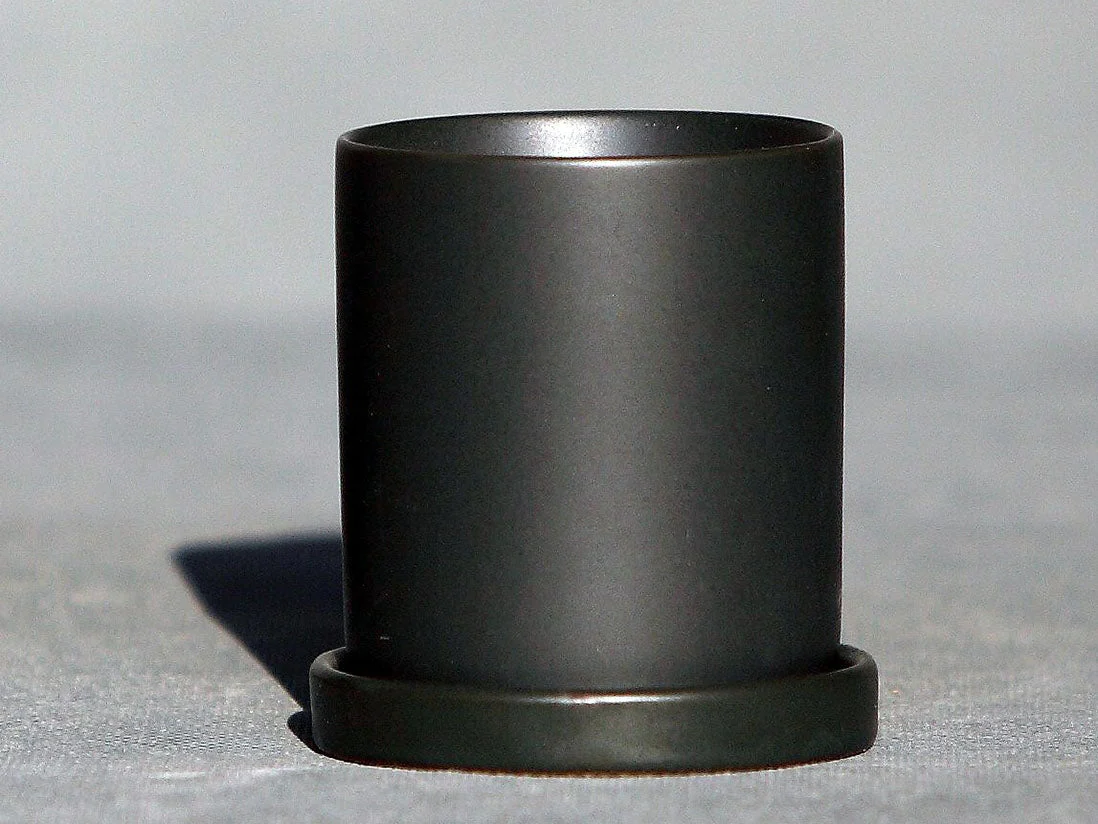 Cylinder Pot with Detached Saucers By Plantatorem - Image 2
