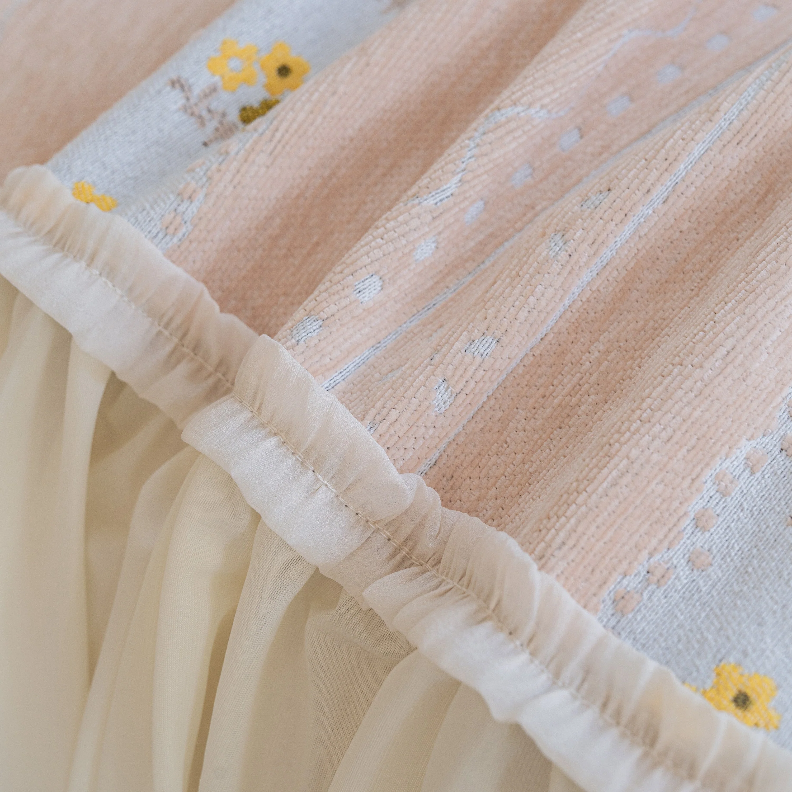 Daisy Striped Sofa Cover with Sheer Ruffle Skirt, Floral Soft Slipcover Blanket - Image 49