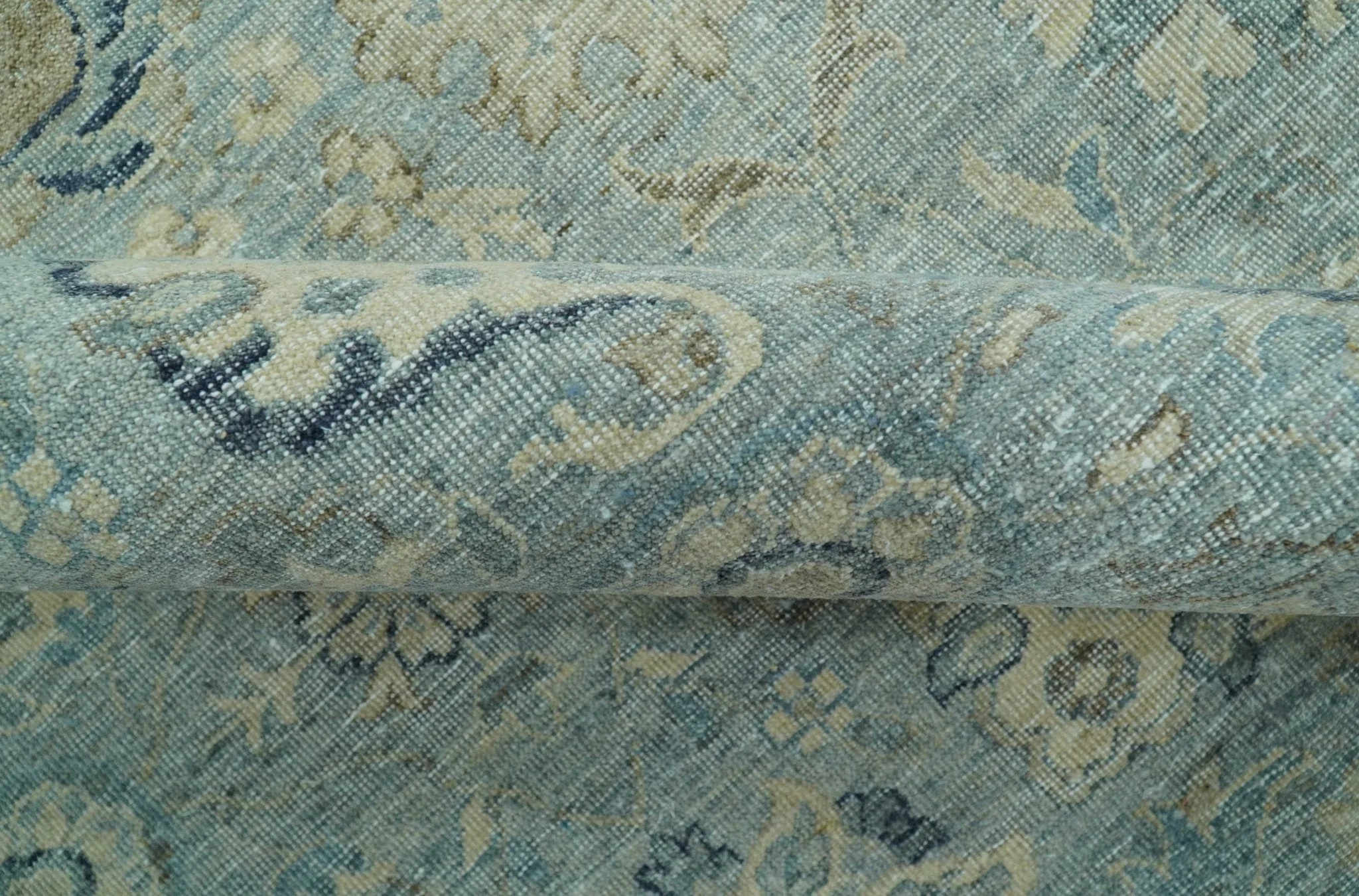 Distressed traditional And Beige Hand Knotted 10x14 Wool Area Rug - Image 6