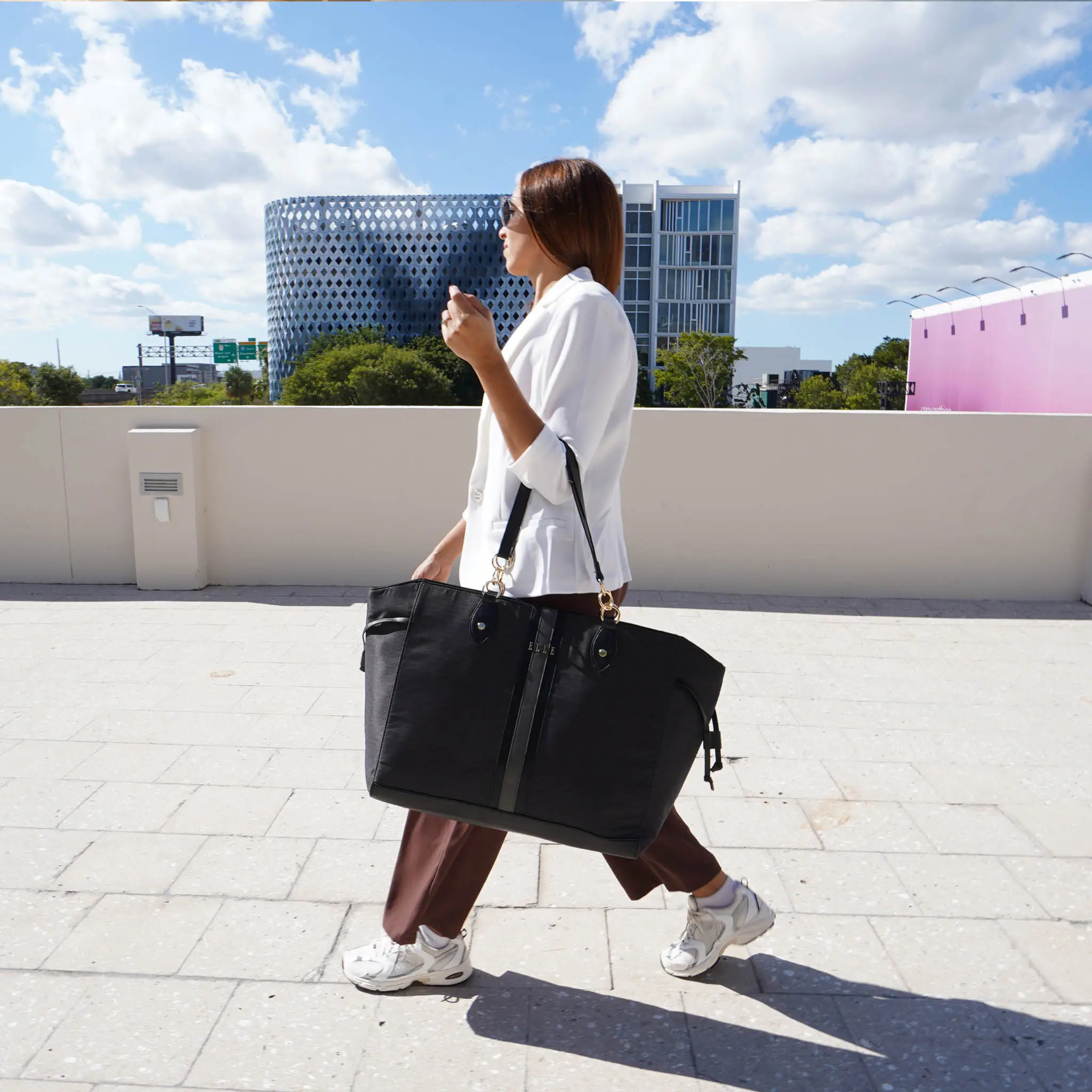 Eleganza 32L Weekender Duffel Bag - Image 10