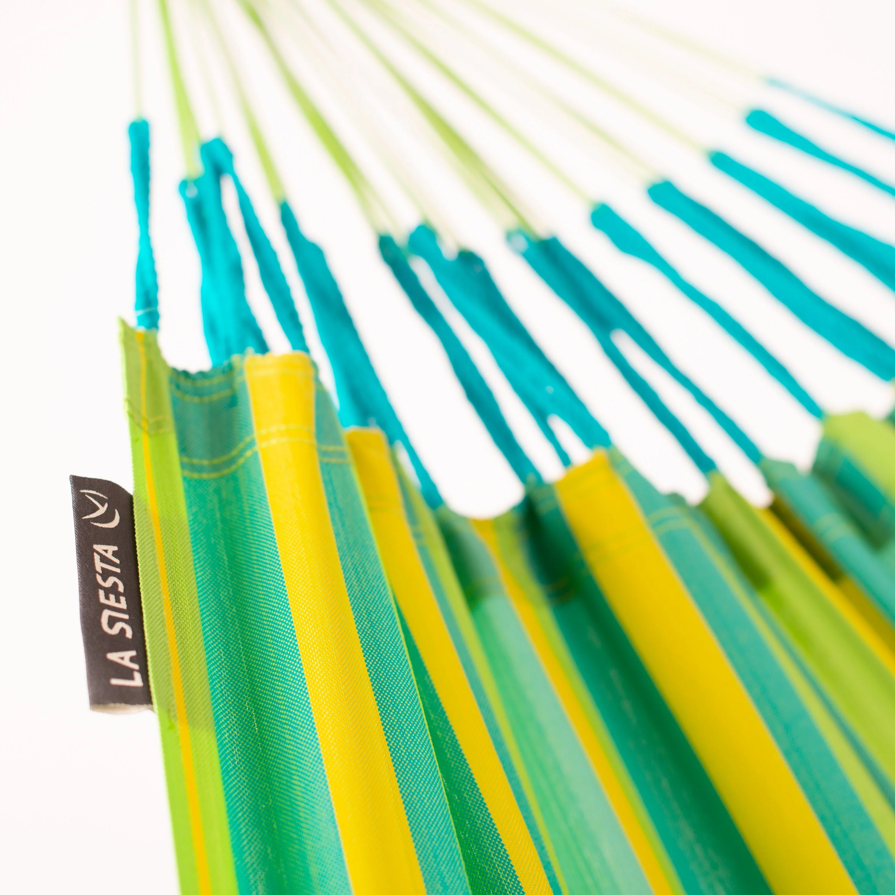 Elipso Outdoor Lime - Weather-Resistant Double Hammock with FSC® certified Larch Stand - Image 4