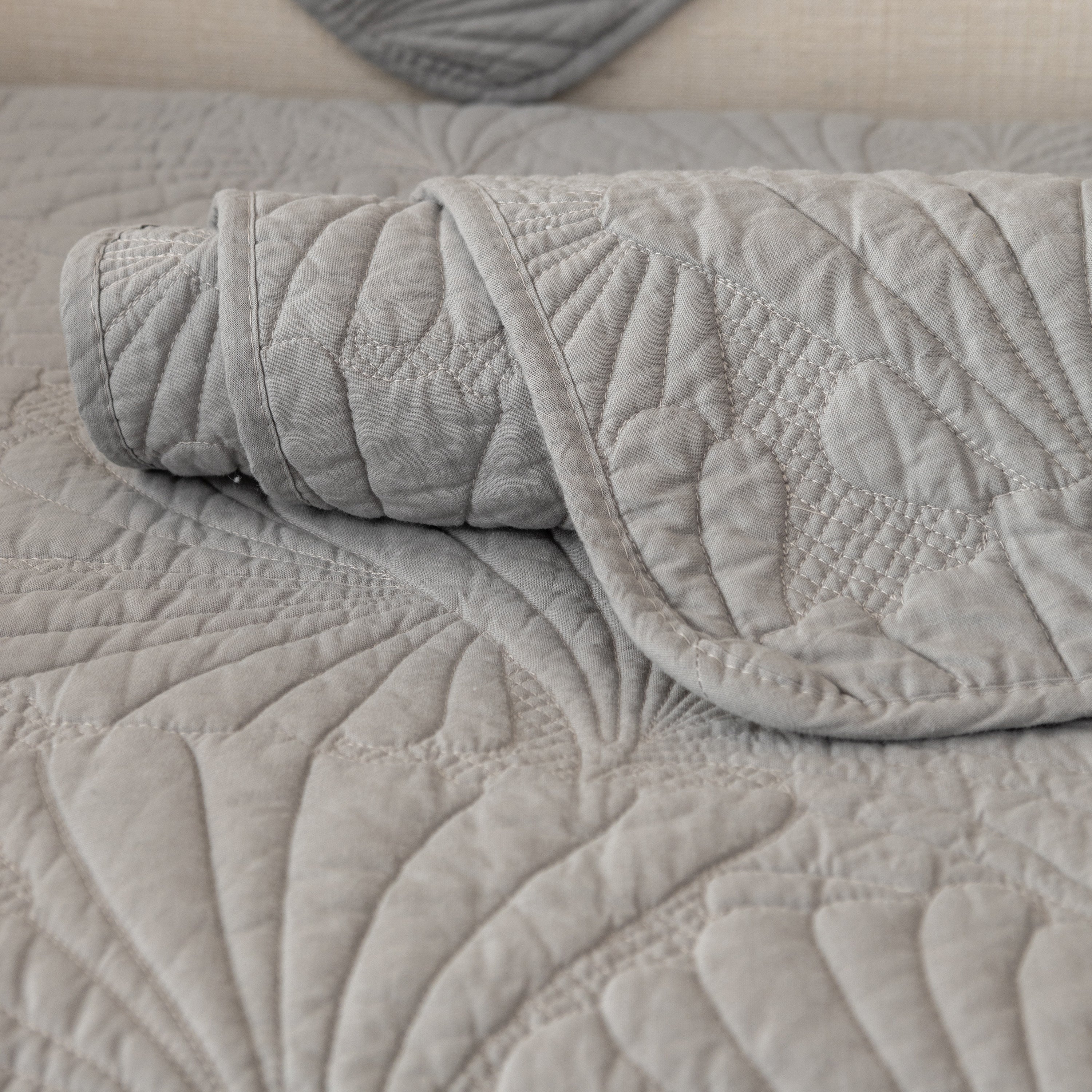Embossed Leaf Cotton Quilted Sofa Cover Non-Slip Couch Protector with Thick Padding - Image 50