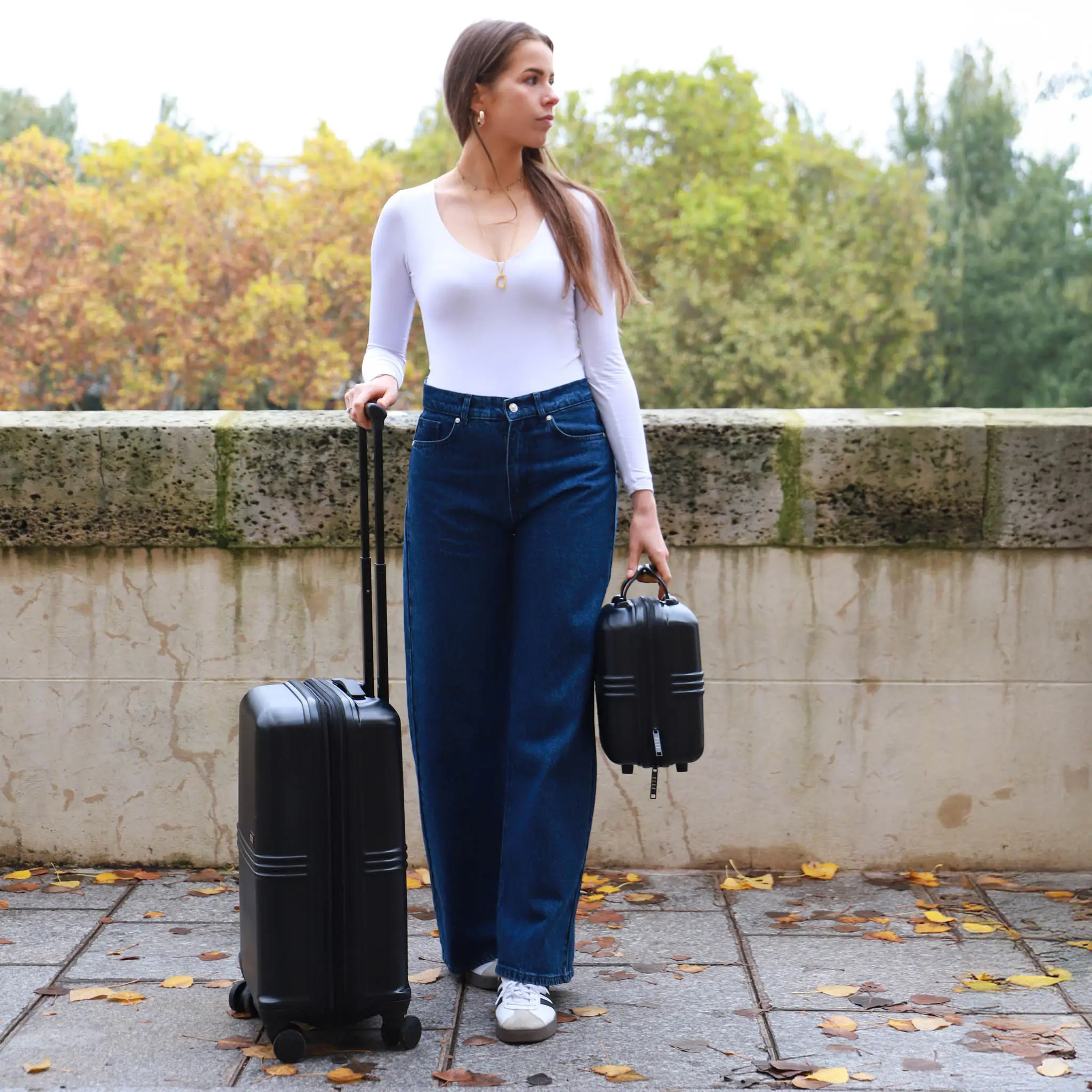 Expedition Polycarbonate Luggage Set - Image 11