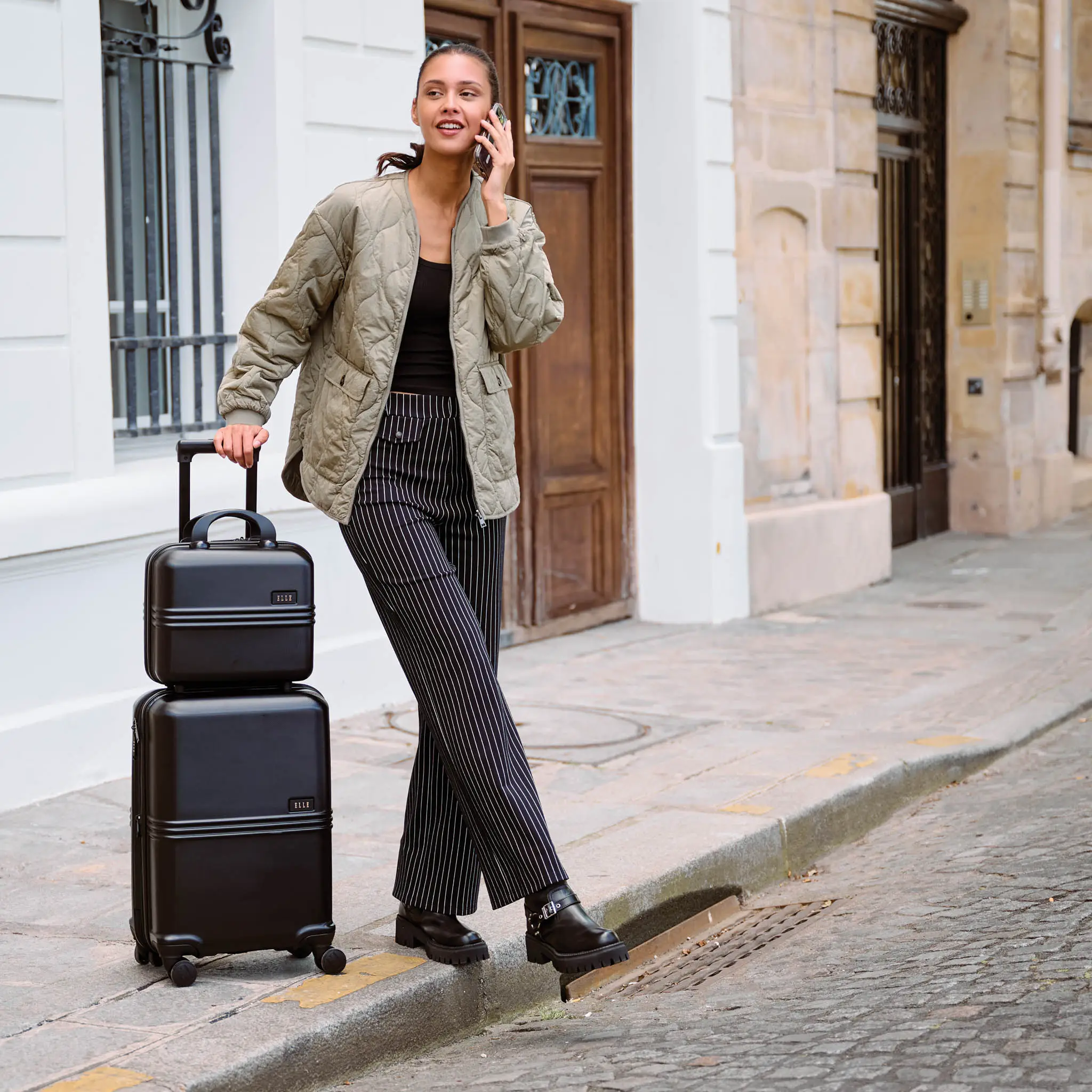 Expedition Polycarbonate Luggage Set - Image 2