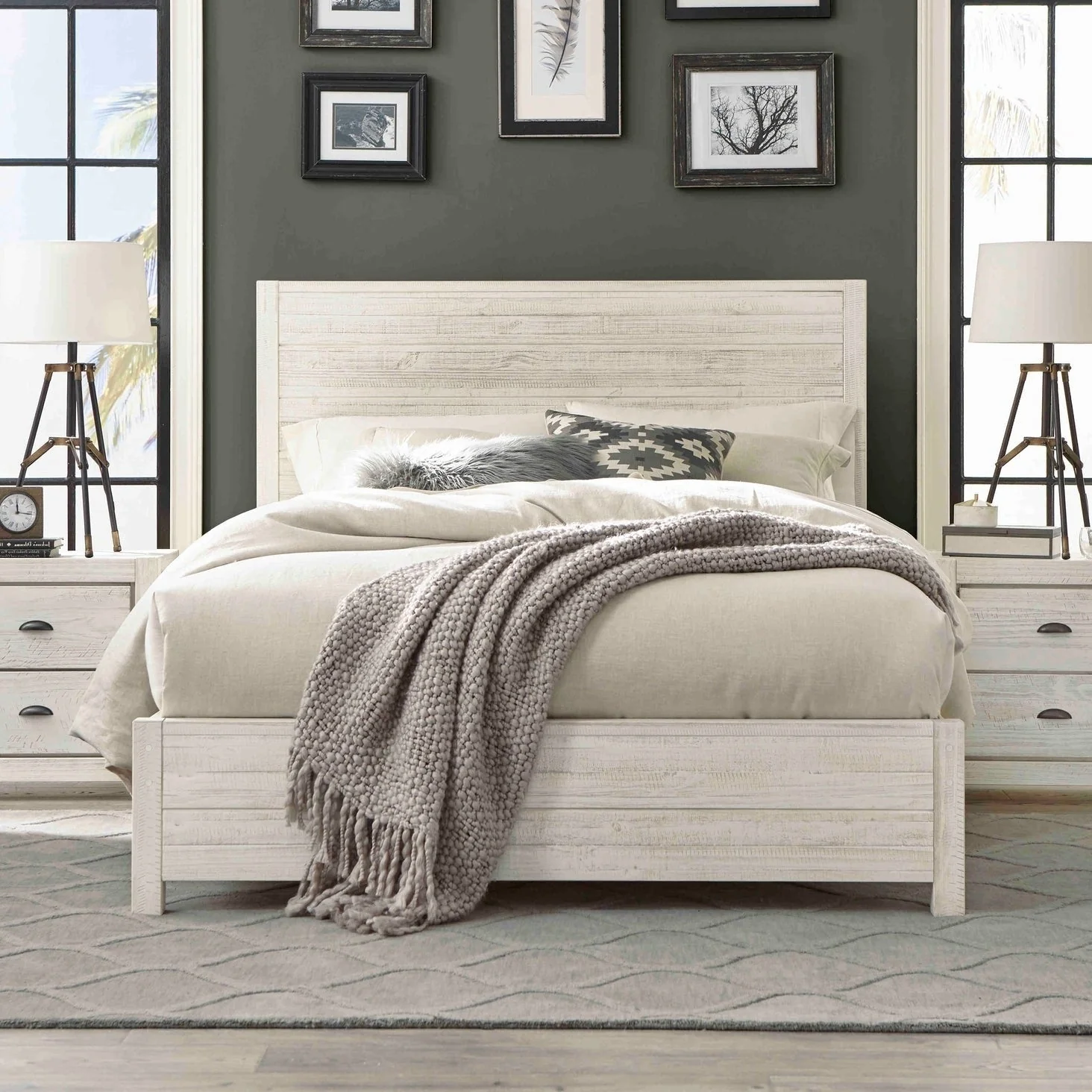FarmHome Off White Solid Pine Platform Bed in King Size - Image 4