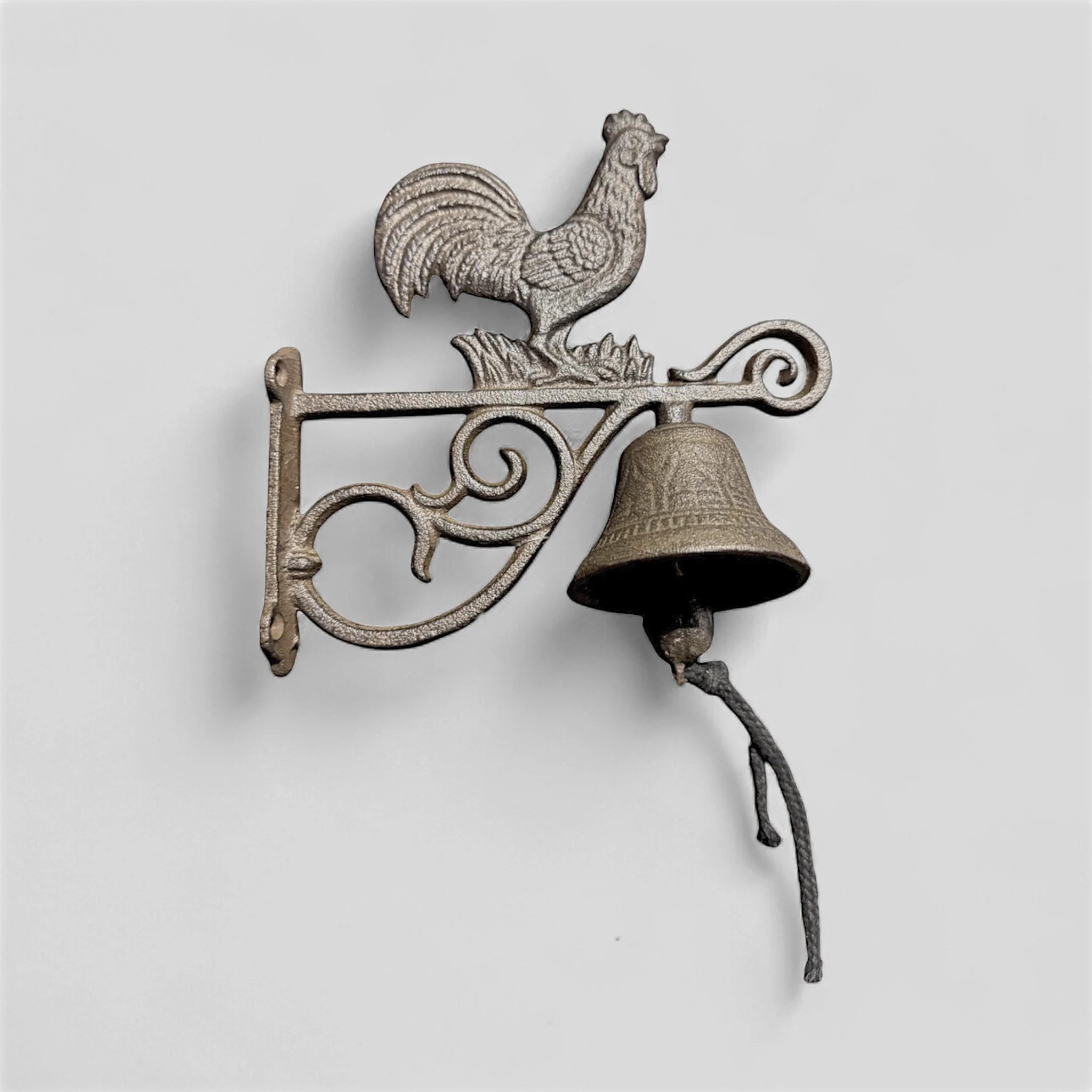 Farmhouse Cast Iron Rooster Doorbell, Rustic Countryside Welcome Chime - Image 2