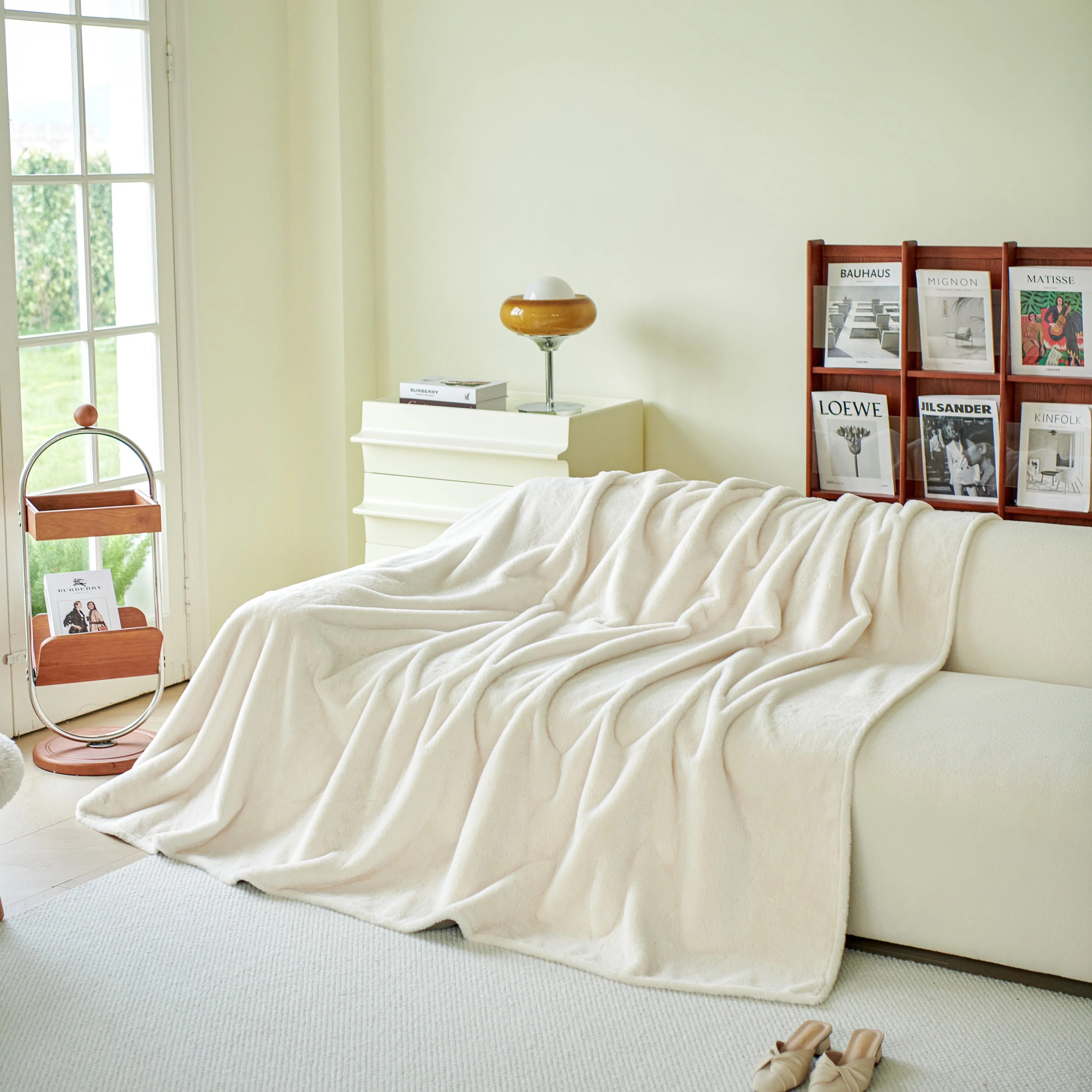 Faux Fur Smooth Plush Comfy Couch Covers, Soft Thicked Durable Blankets and Throws for Sofas - Image 47