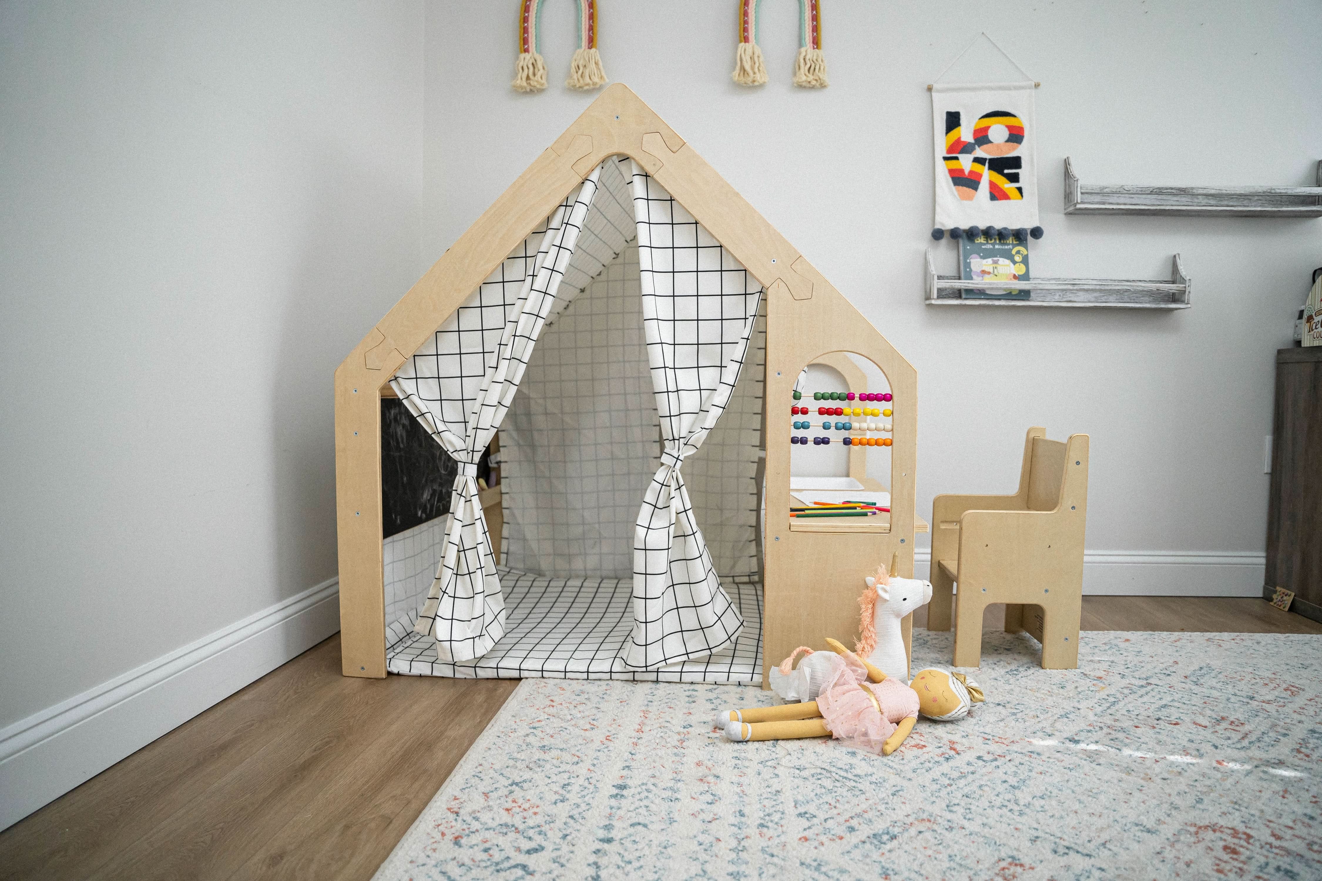 Flair | Playhouse & Sensory Desk - Balloons - Image 12