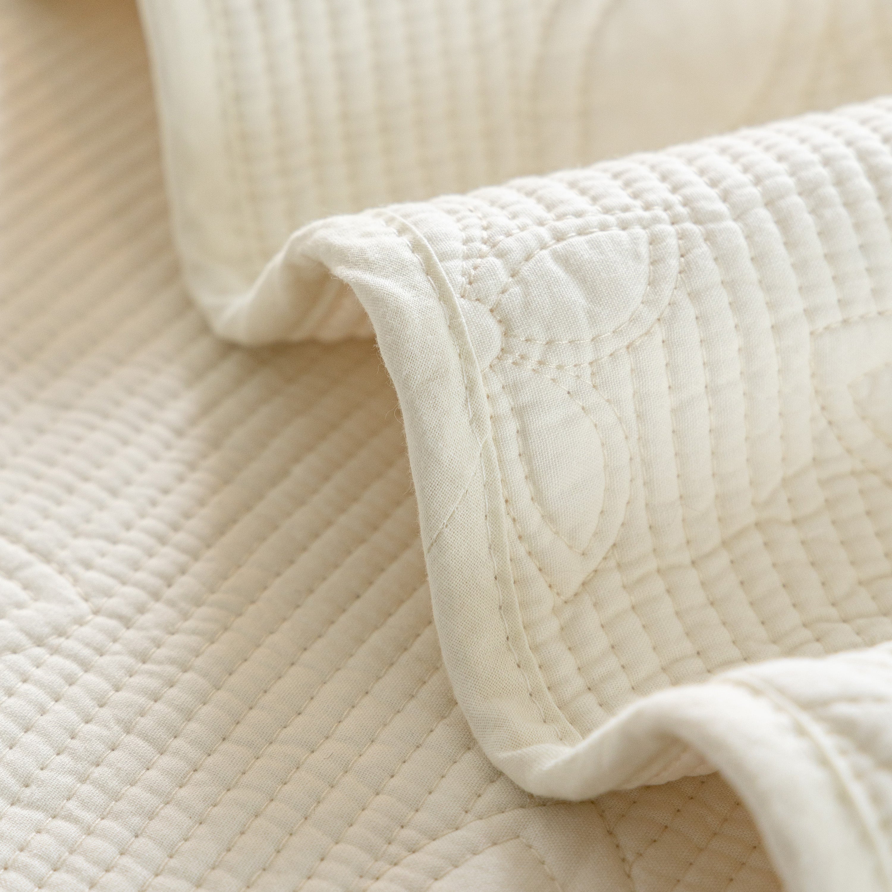 Floral Cotton Quilted Sofa Cover, Non-Slip Couch Protector with Scalloped Edges - Image 11