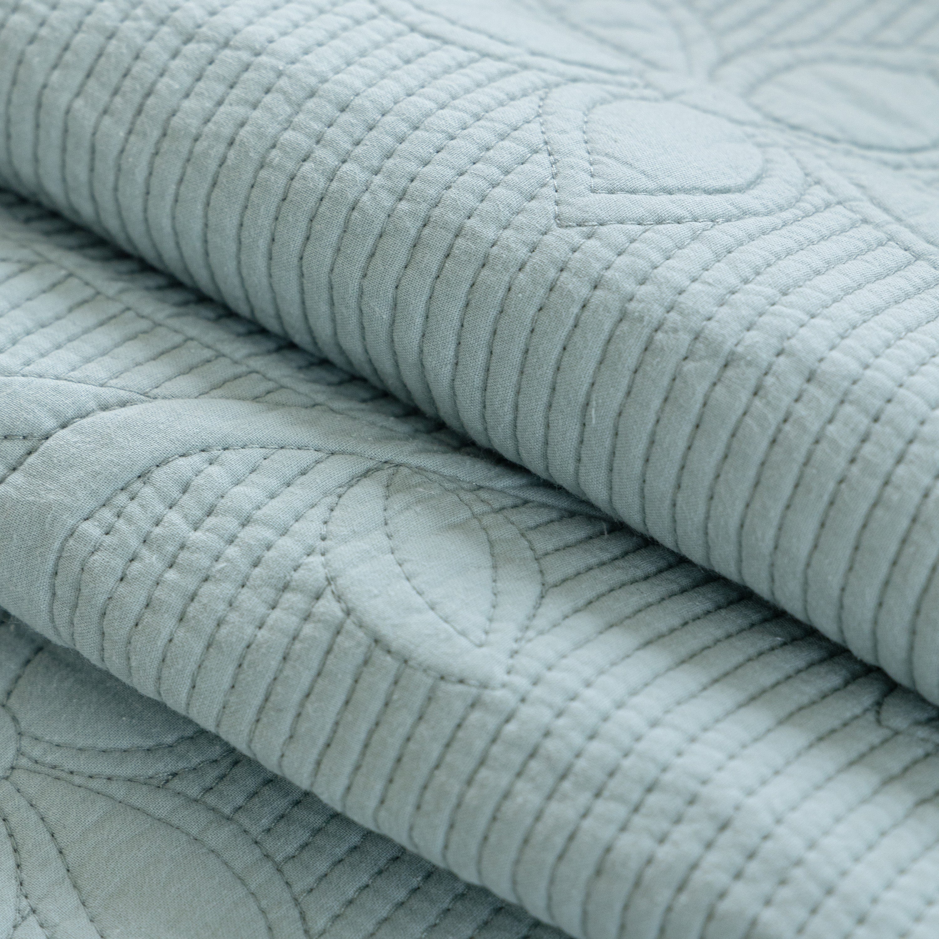 Floral Cotton Quilted Sofa Cover, Non-Slip Couch Protector with Scalloped Edges - Image 48