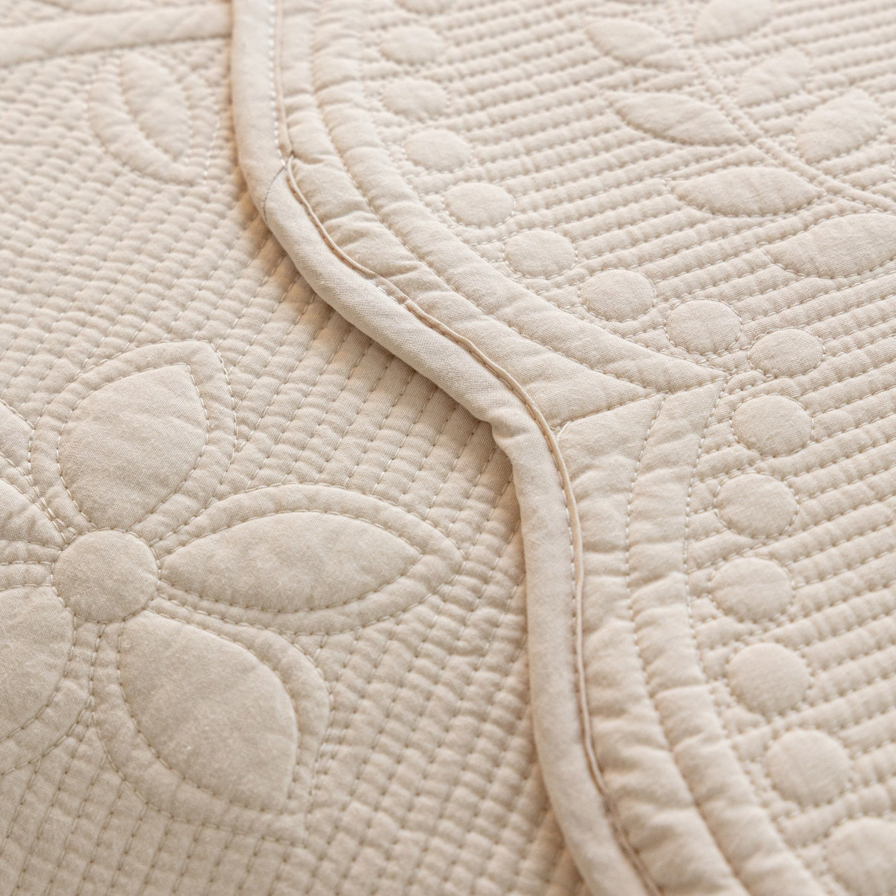 Floral Cotton Quilted Sofa Cover, Non-Slip Couch Protector with Scalloped Edges - Image 55