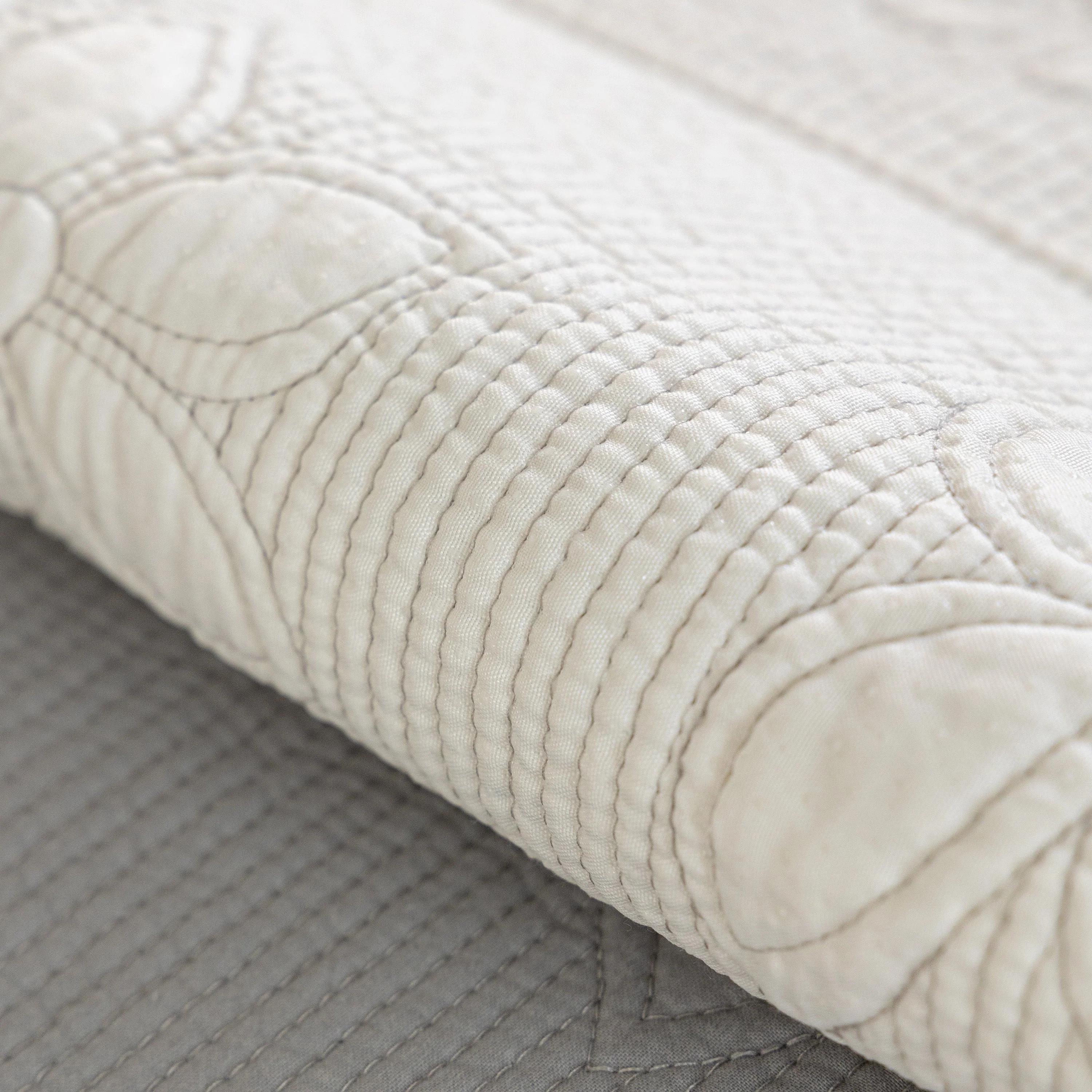 Floral Cotton Quilted Sofa Cover, Non-Slip Couch Protector with Scalloped Edges - Image 74
