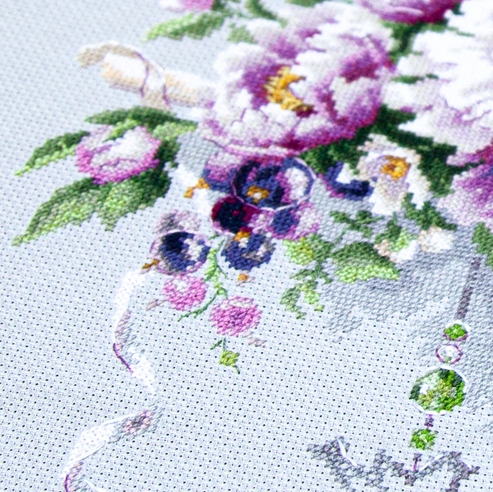 Floral Decor 70-05 Counted Cross-Stitch Kit - Image 6