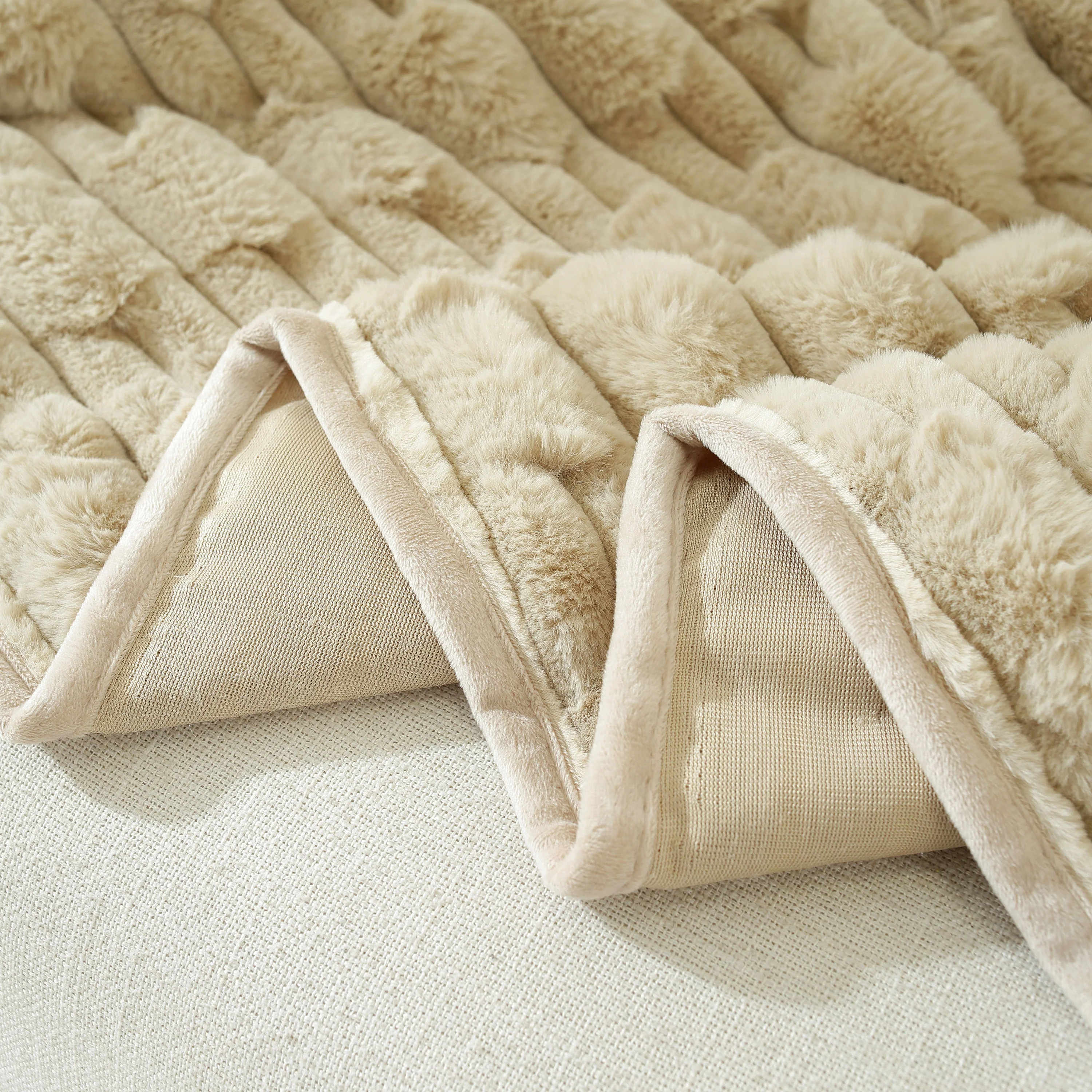 Fluffy Faux Fur Couch Cover Plush Sofa Throw, Warm & Stylish Sofa Protector - Image 2
