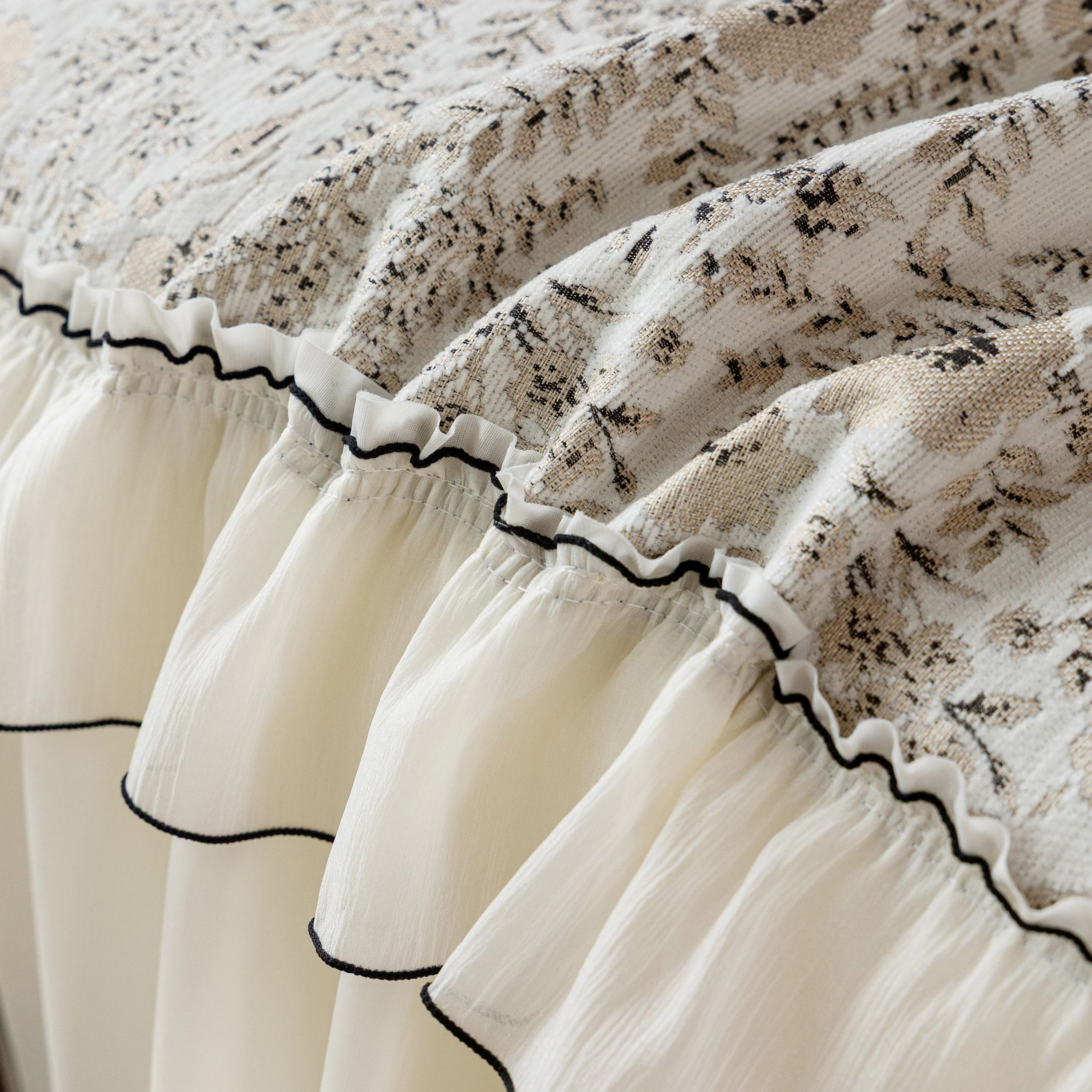 French Country Floral Sofa Cover with Chiffon Ruffle Skirt, Vintage Sofa Throw Cover - Image 78