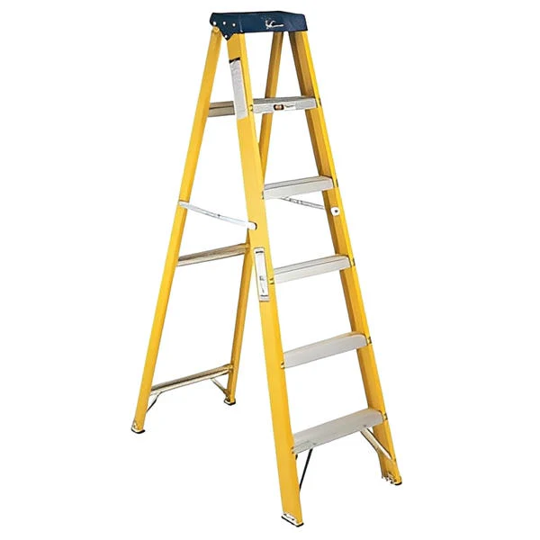FS2000 Series Pioneer Fiberglass Step Ladders - All Sizes - Image 2