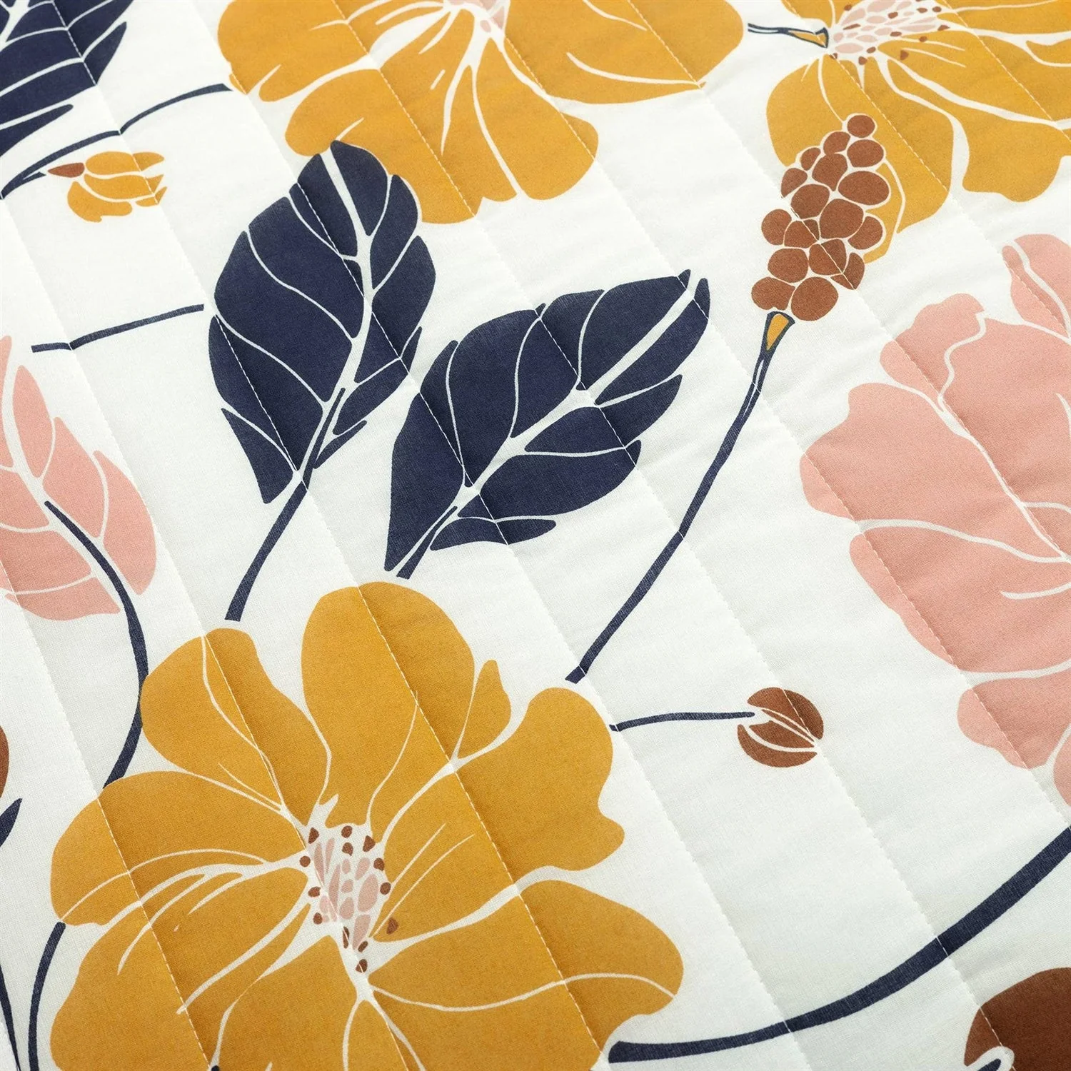 Full/Queen  Aloha Hawaiian Floral Lightweight Quilt Set - Image 3