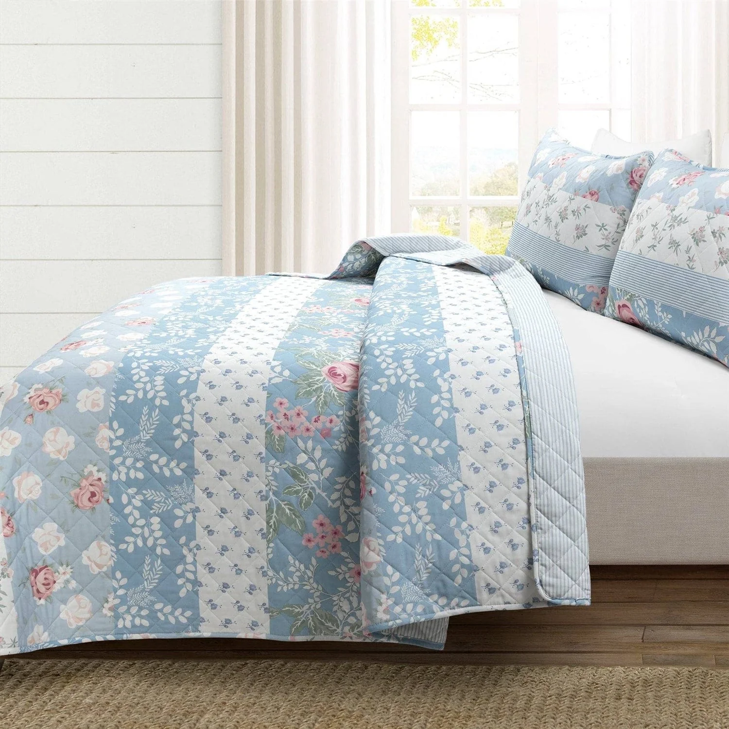 Full/Queen Blue Pink White Beige Floral Cottage Lightweight 3-Piece Quilt Set - Image 2