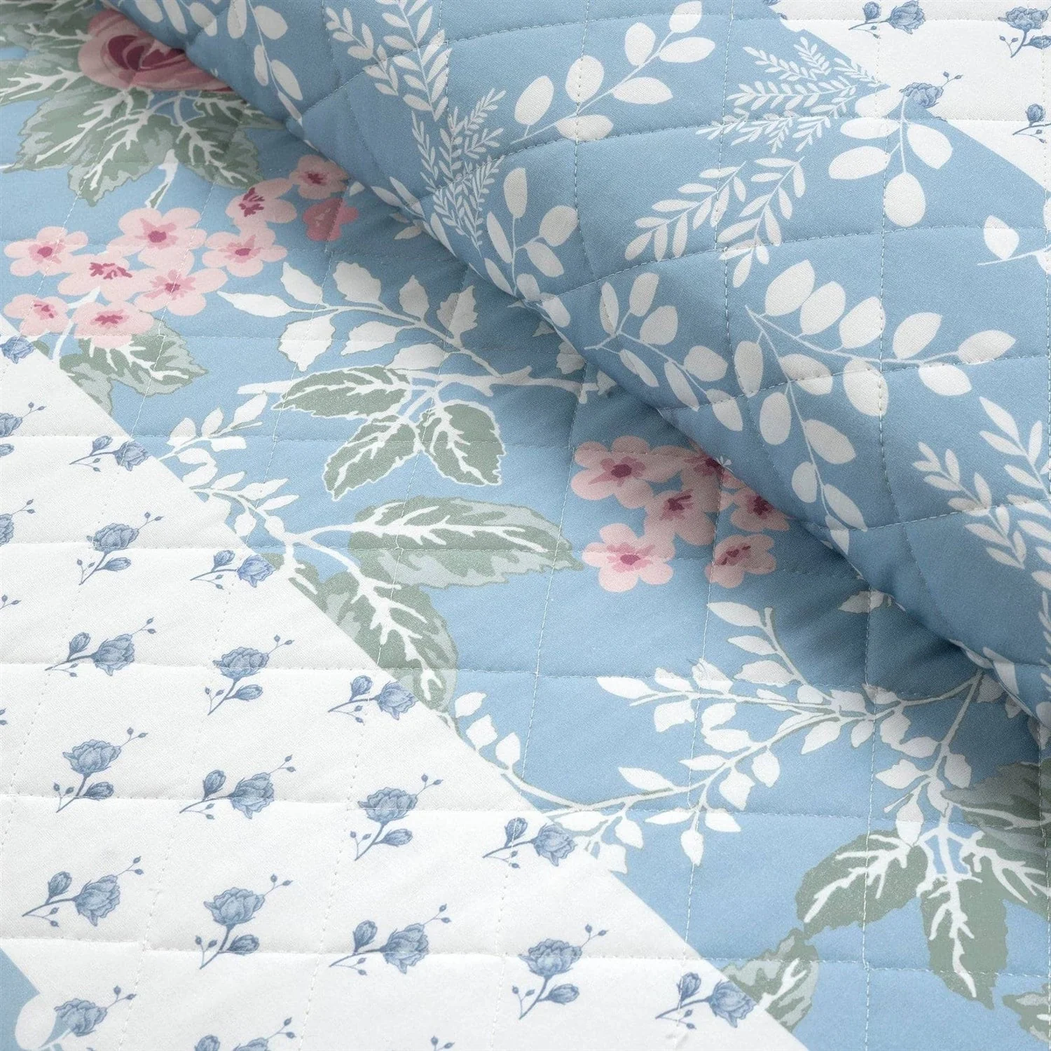 Full/Queen Blue Pink White Beige Floral Cottage Lightweight 3-Piece Quilt Set - Image 3