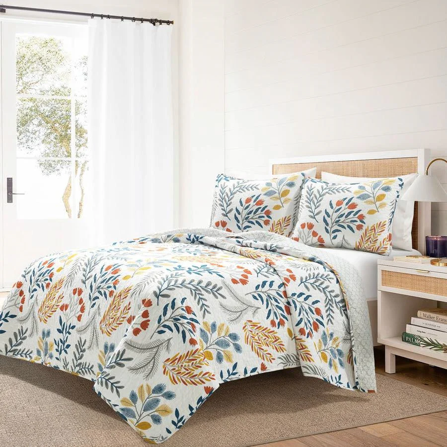Full/Queen Botanical Bohemian Floral Lightweight 3 Piece Quilt Set - Image 3
