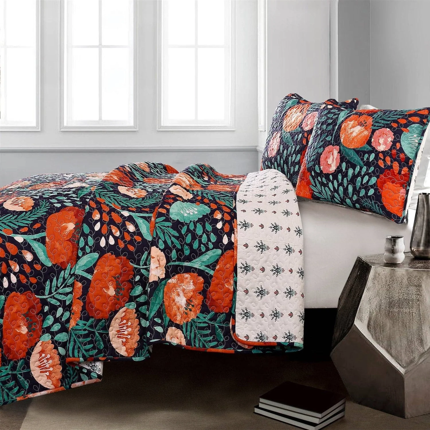 Full/Queen Floral Red Poppy Navy Teal Lightweight 3 Piece Cotton Quilt Set - Image 2