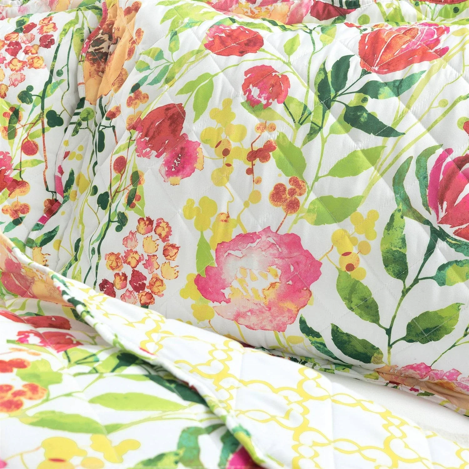 Full/Queen Lightweight Polyester Scalloped Edges Floral Quilt Set - Image 3
