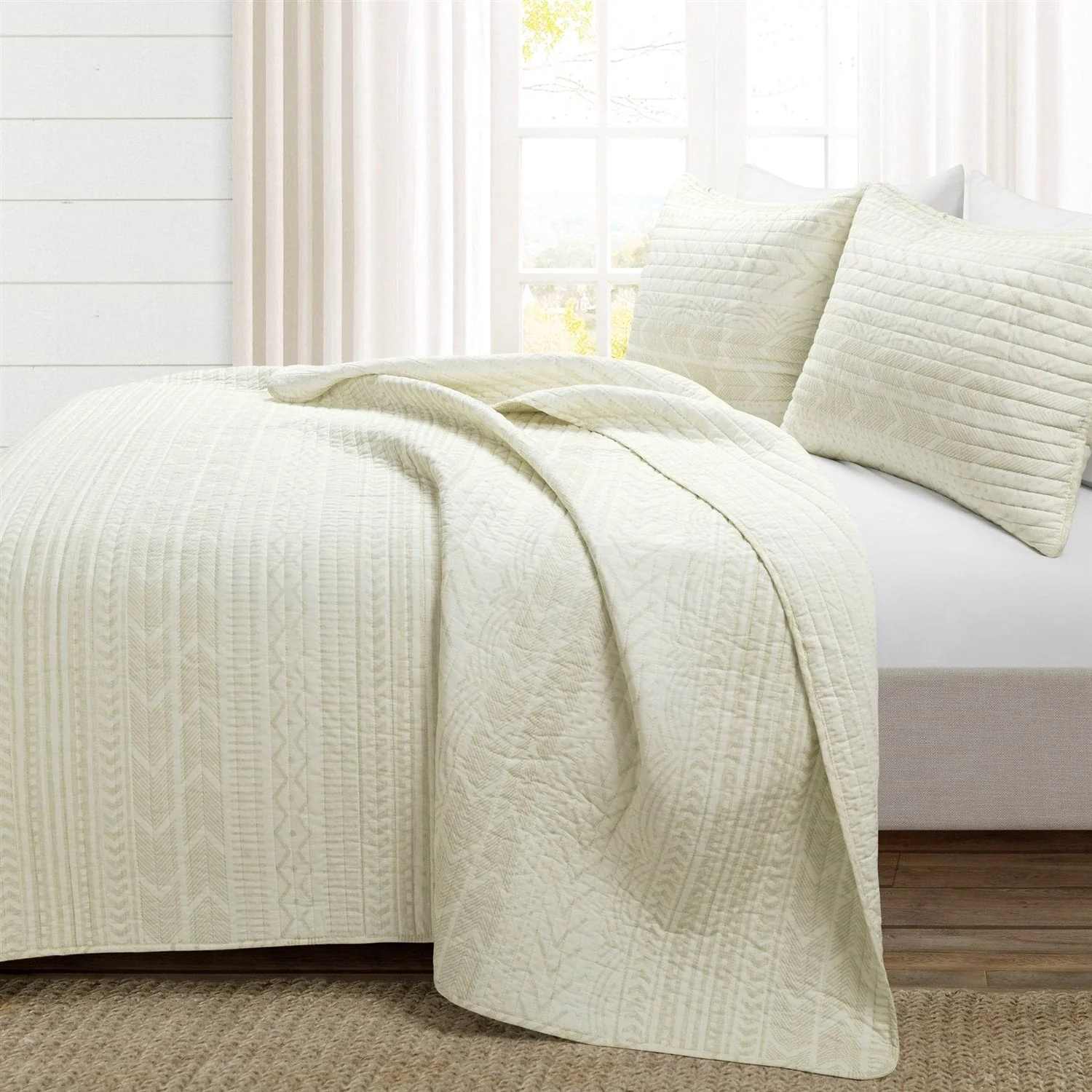 Full/Queen Scandinavian Chevron Ivory Beige Reversible Cotton Quilt Set - Image 2