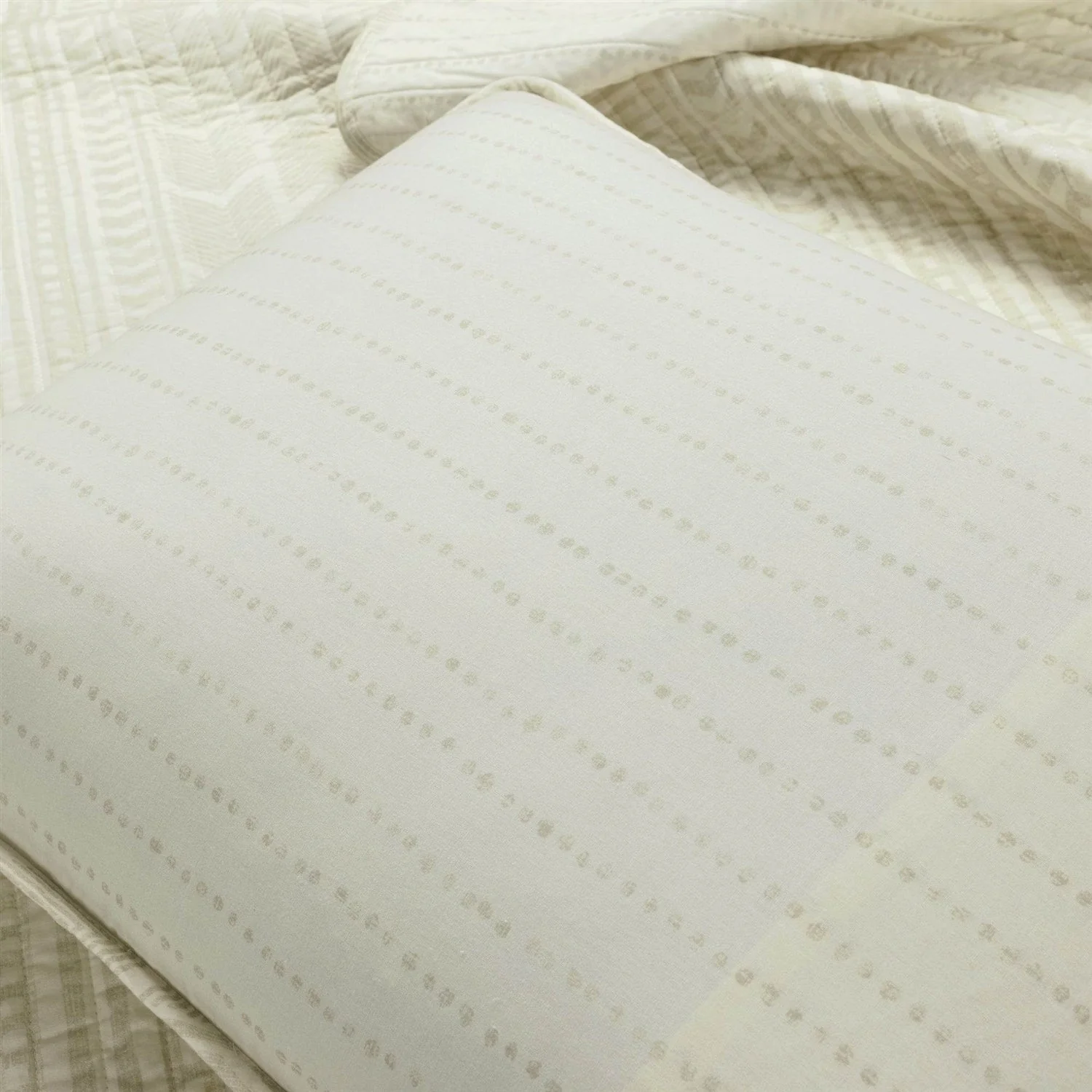 Full/Queen Scandinavian Chevron Ivory Beige Reversible Cotton Quilt Set - Image 4