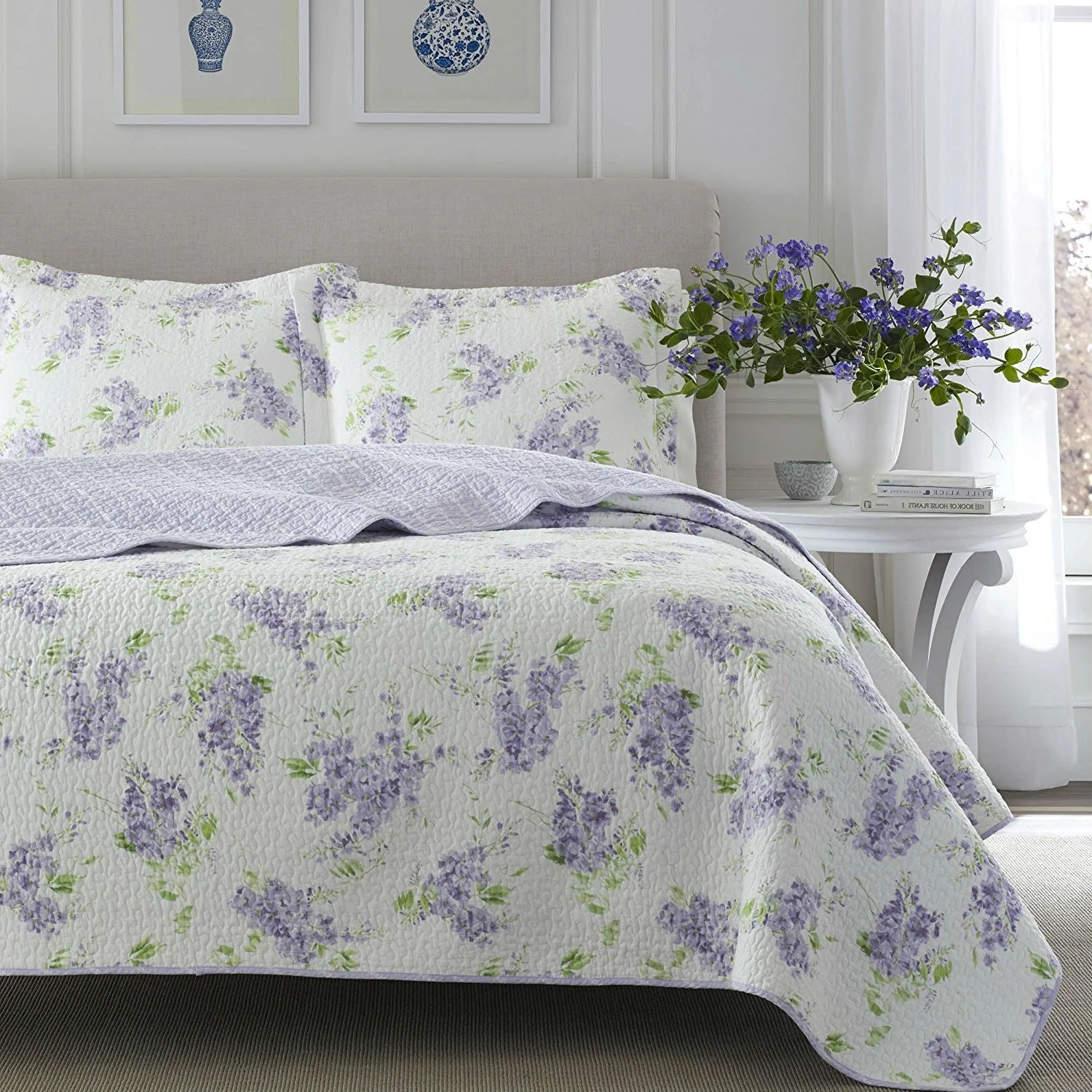 Full / Queen size 3-Piece Cotton Quilt Set with White Purple Floral Pattern - Image 3