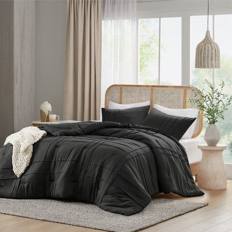 Full/Queen size Pre-Washed Pleated Microfiber Comforter Set in Black - Image 2
