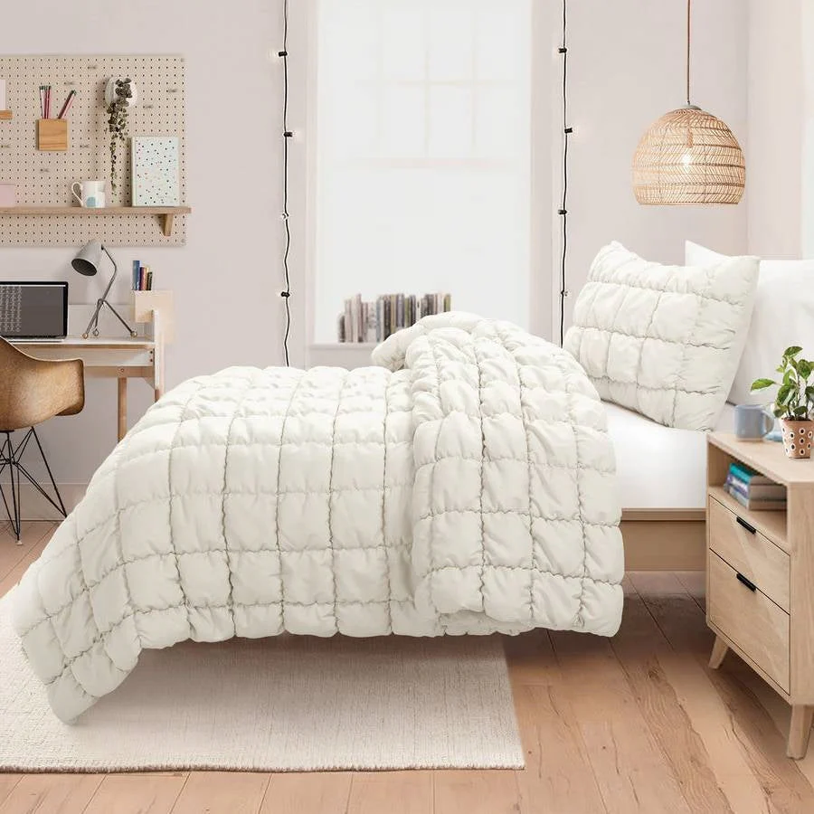 Full/Queen Soft Lightweight Puff Textured 3-Piece Comforter Set in Off White - Image 2