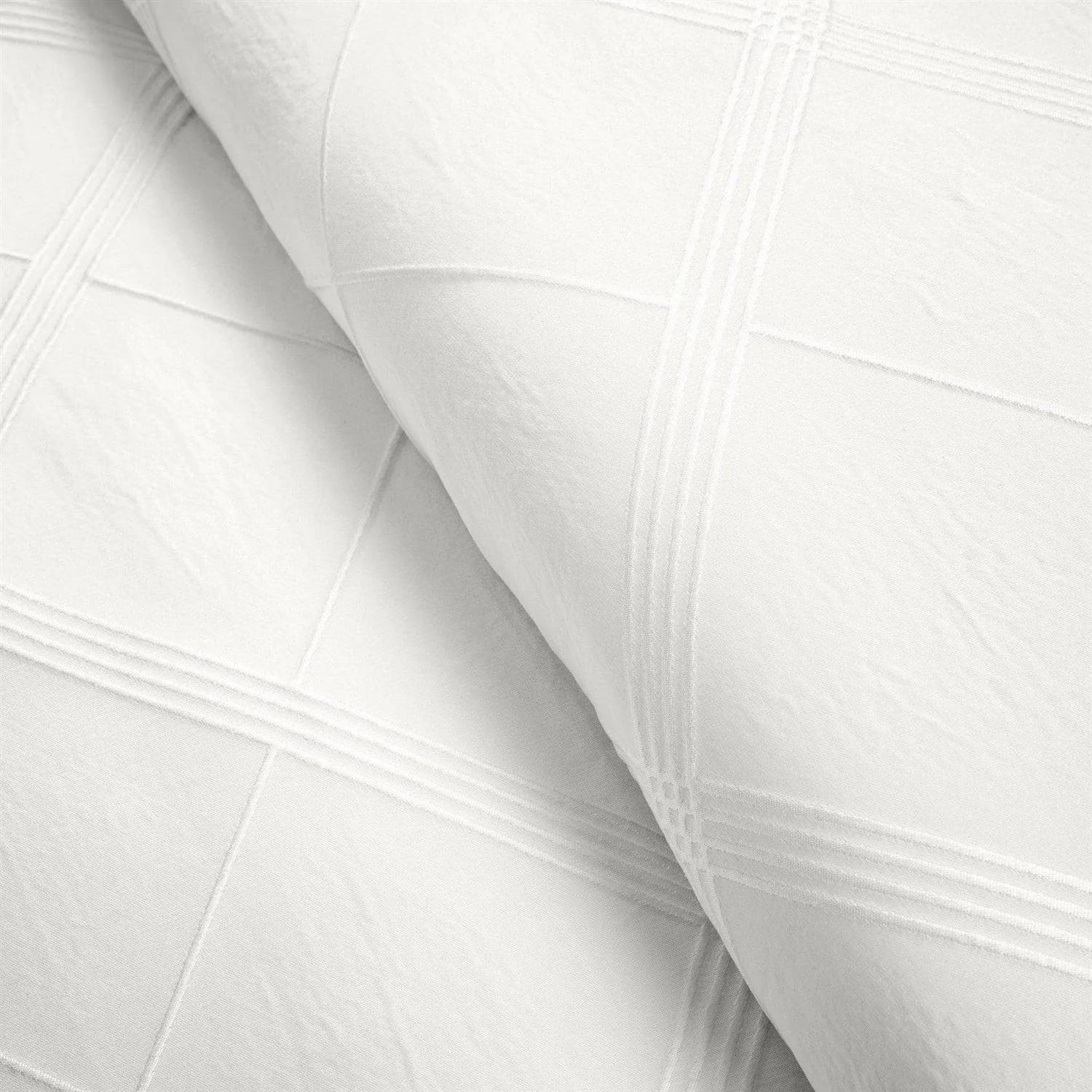 Full/Queen White Diamond Jacquard 3 PCS Comforter Set - Image 4