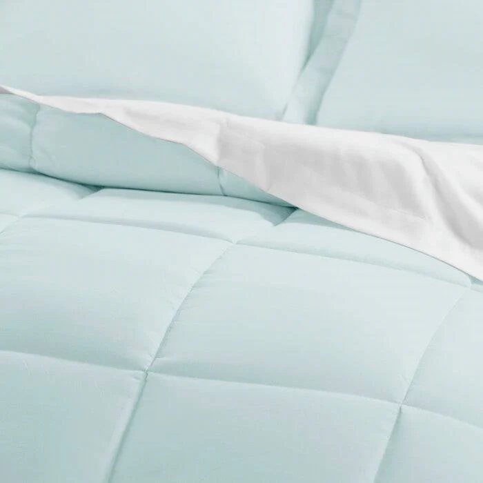 Full Size Microfiber 6-Piece Reversible Bed-in-a-Bag Comforter Set in Aqua Blue - Image 4
