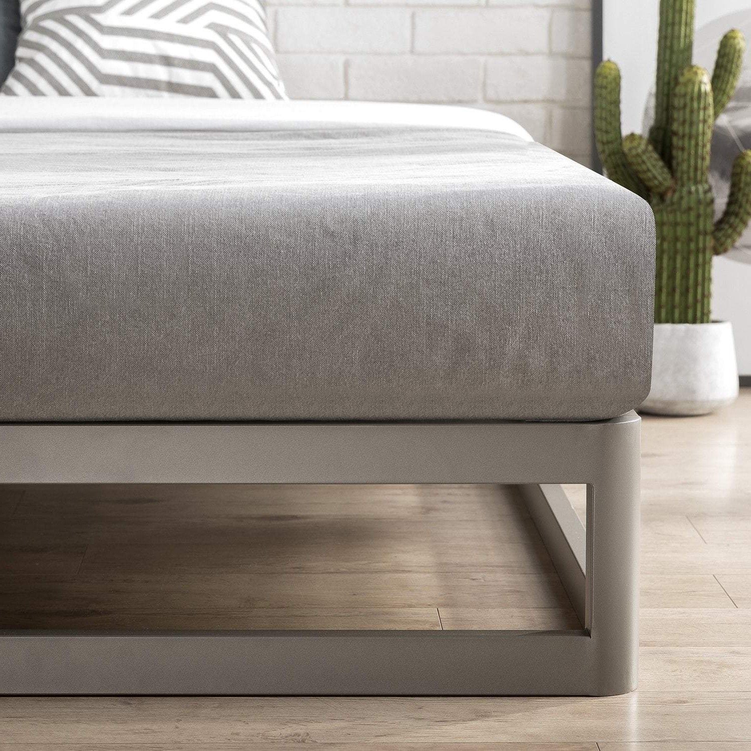 Full size Modern Heavy Duty Low Profile Metal Platform Bed Frame - Image 4