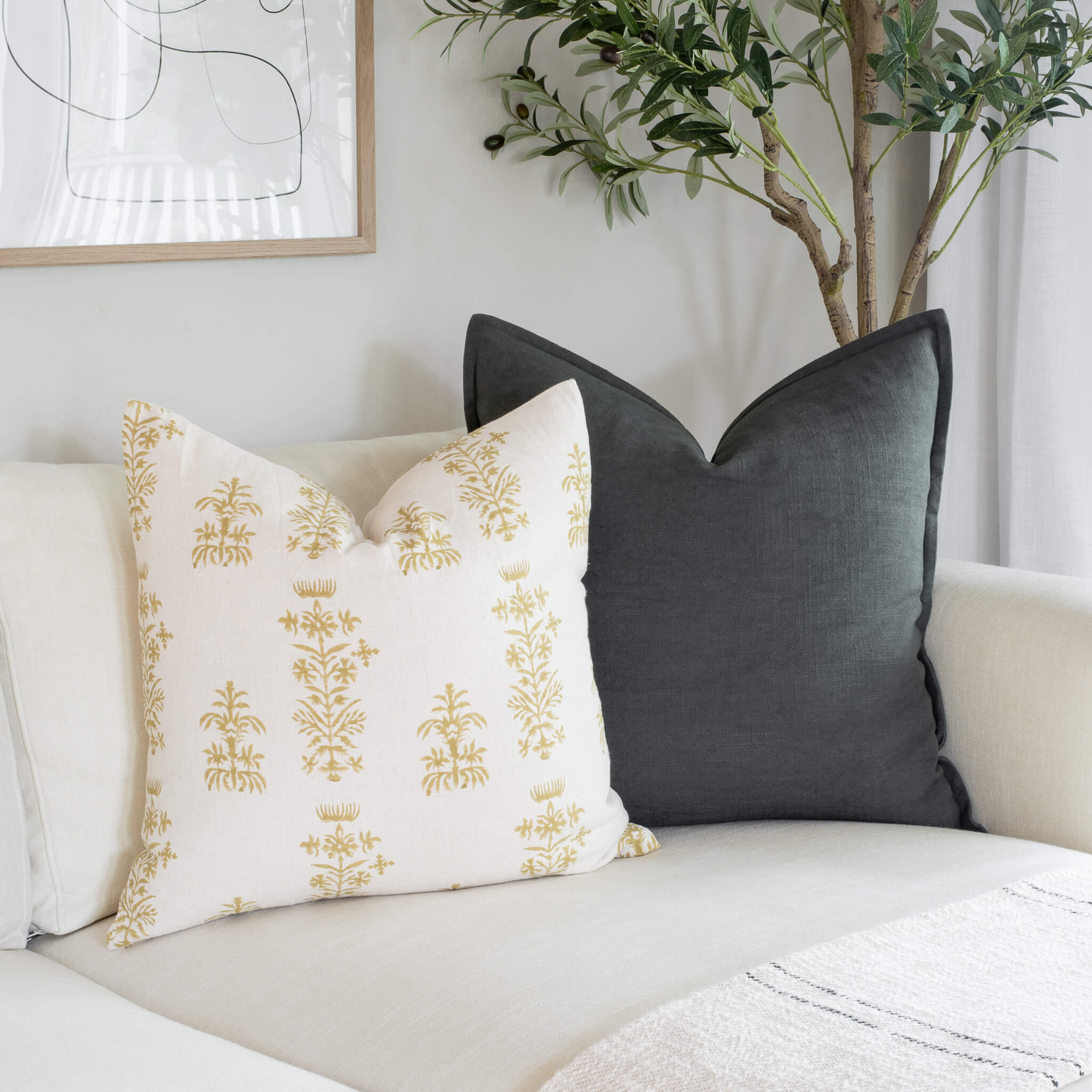 Gávea Solid Color Pillow Cover | Charcoal Gray - Image 8