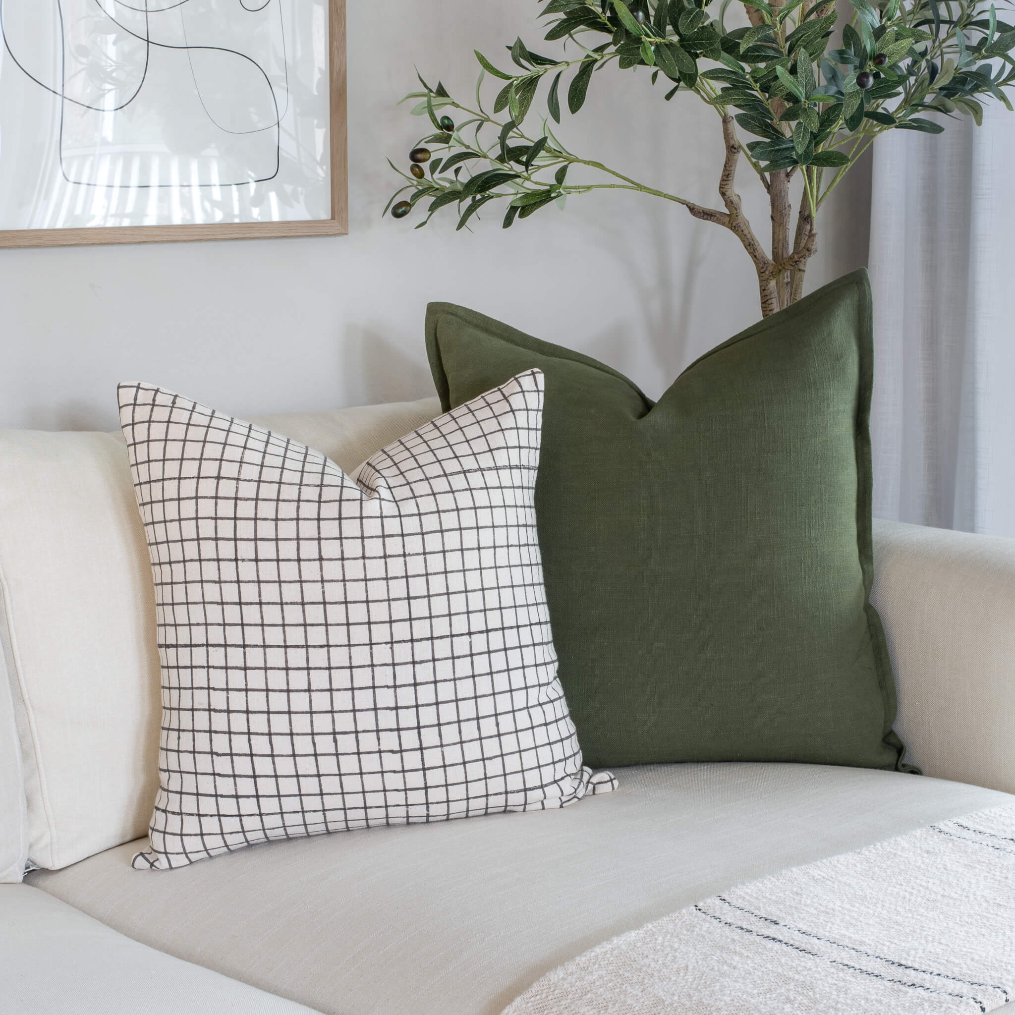 Gávea Solid Color Pillow Cover | Olive Green - Image 7